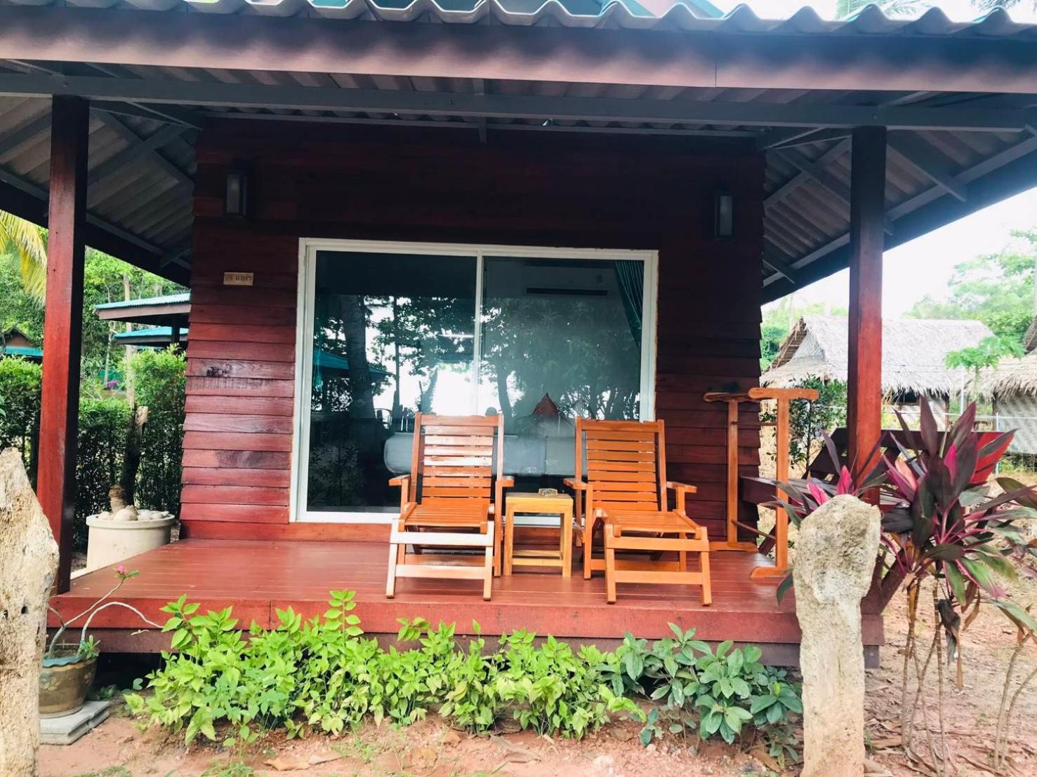 Double Room with Sea View - Photo 11