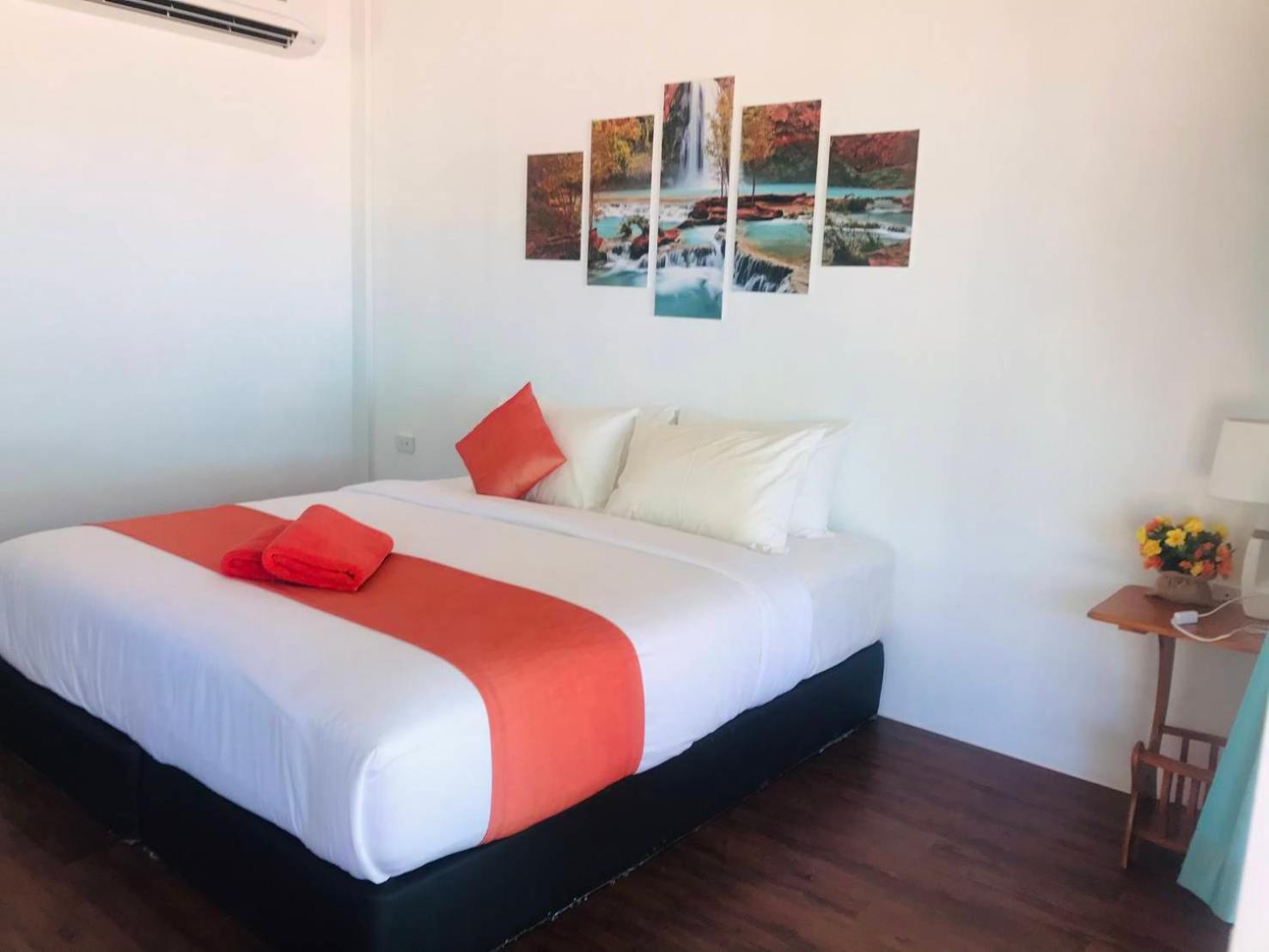 Double Room with Sea View - Photo 9