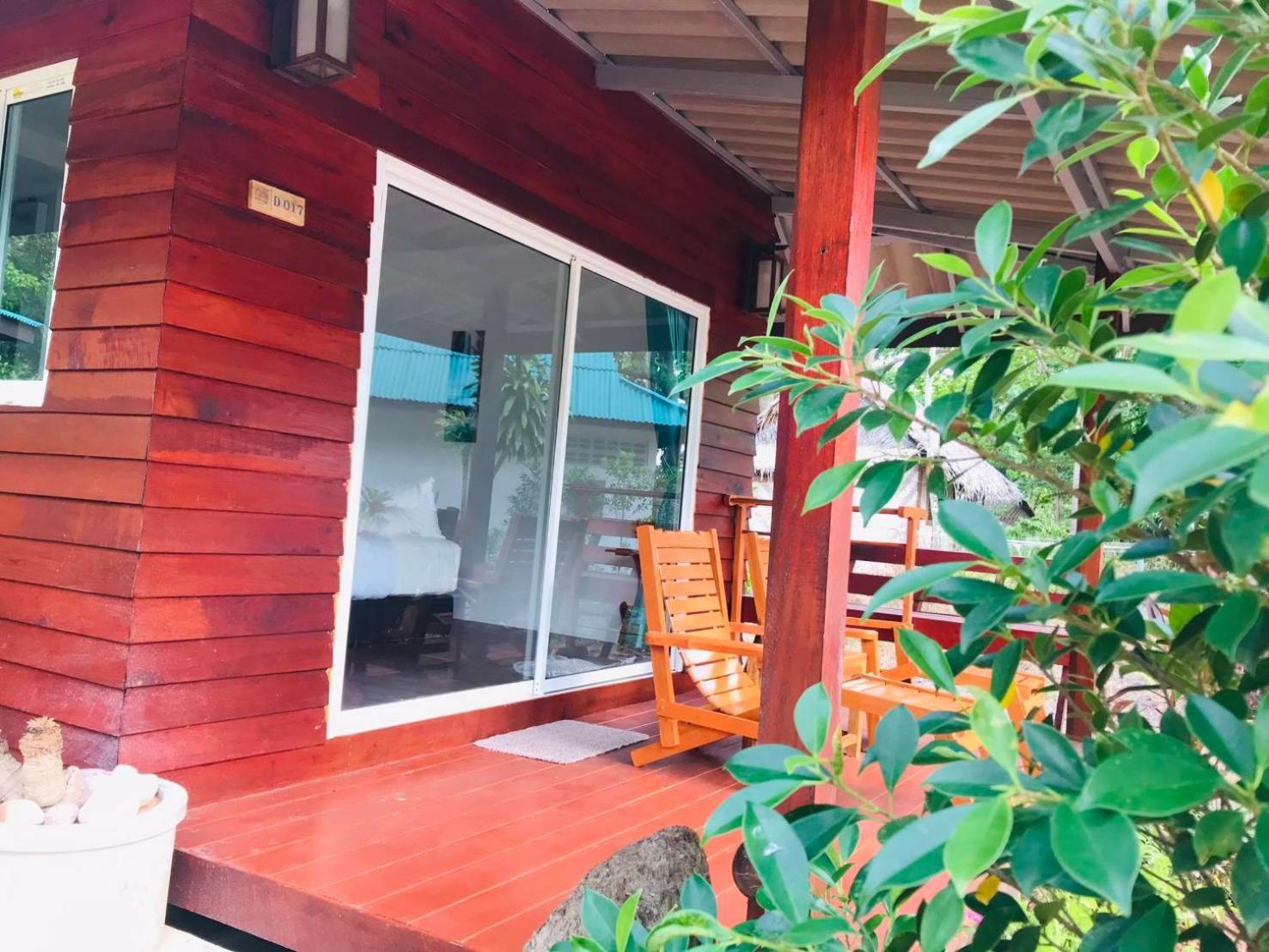 Double Room with Sea View - Photo 17