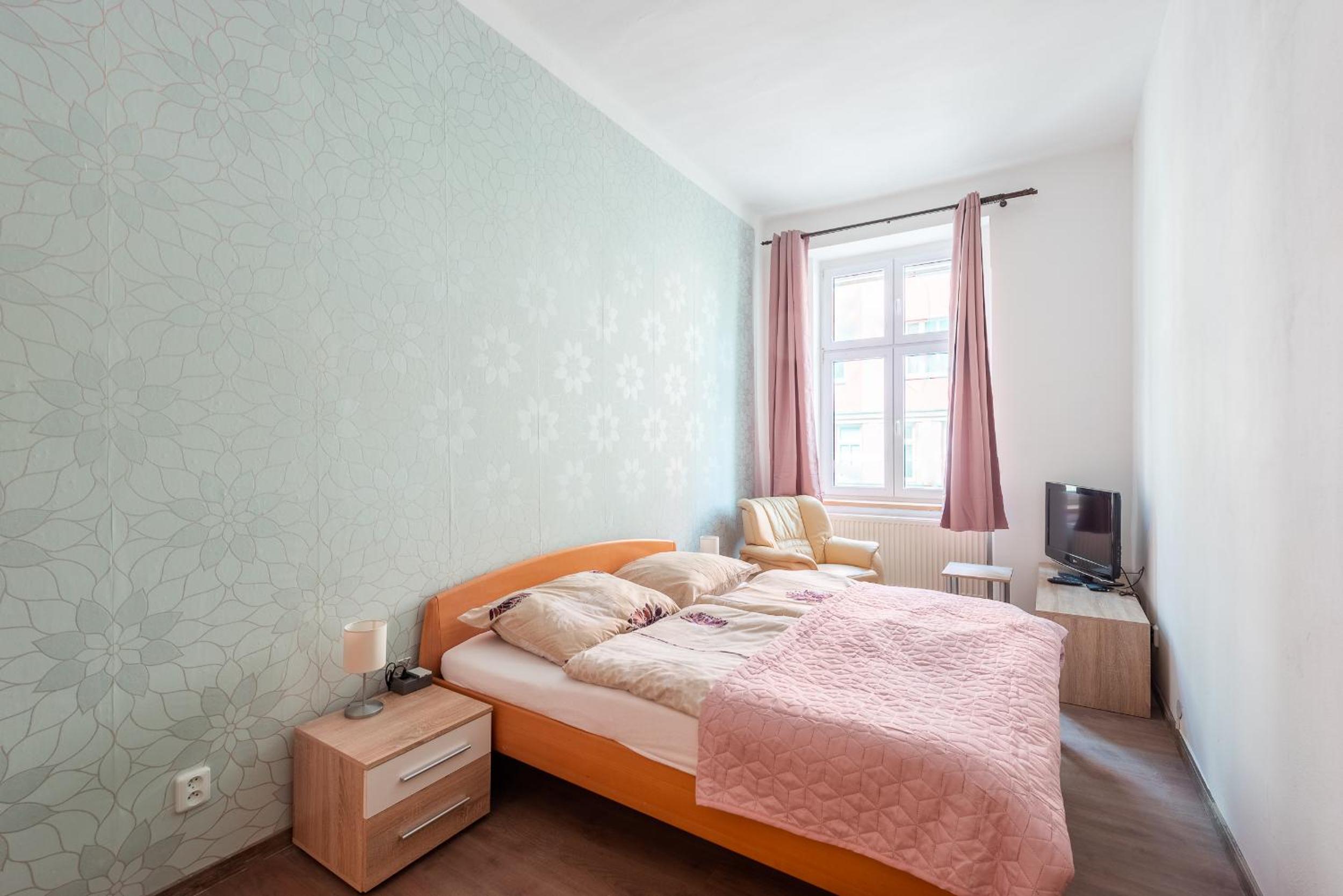 Two-Bedroom Apartment - Photo 4