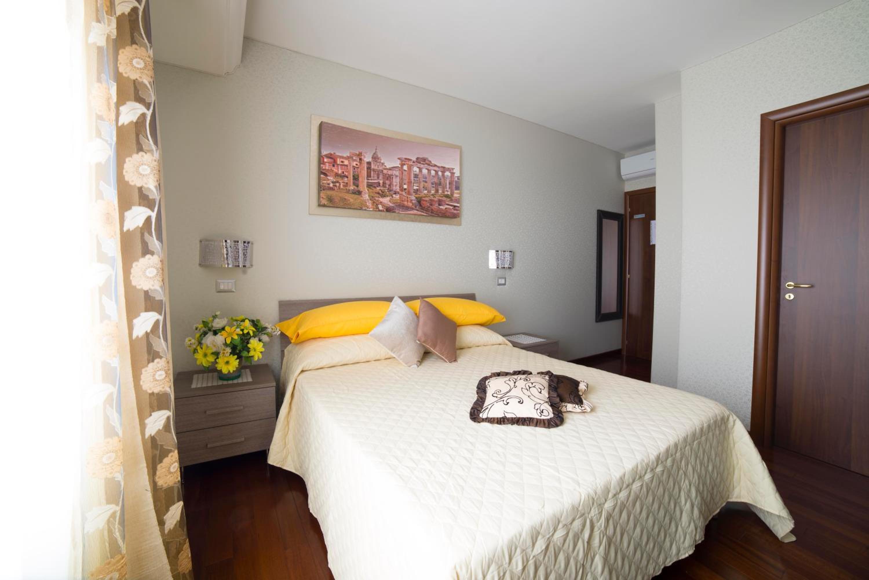 Standard Double Room with Shower
