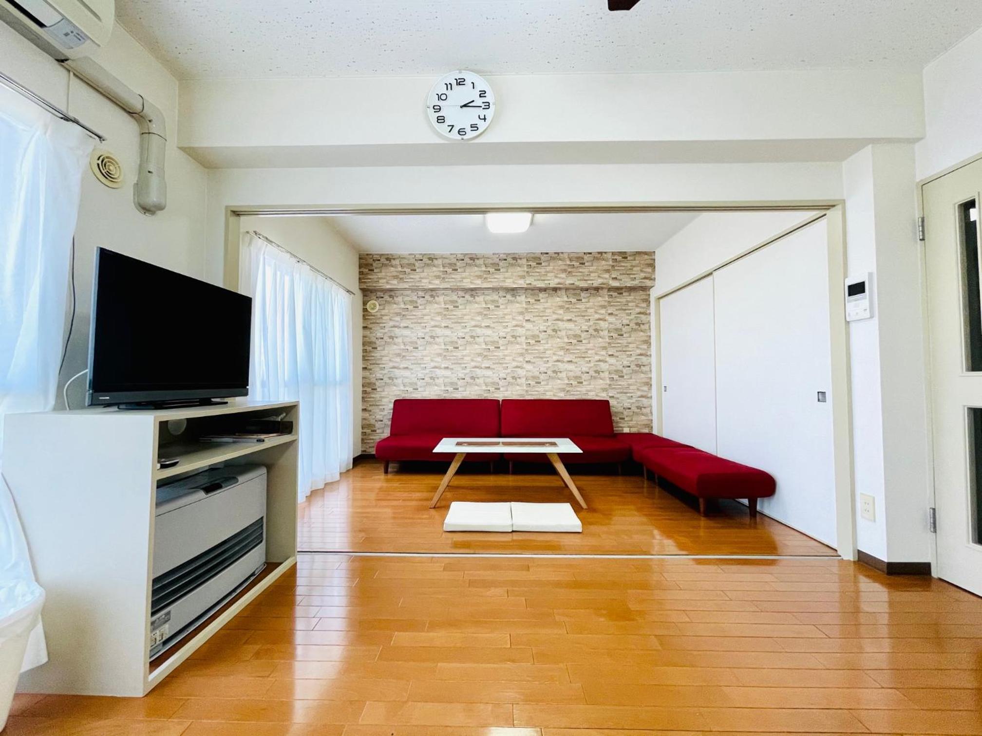 One-Bedroom Apartment - Photo 21