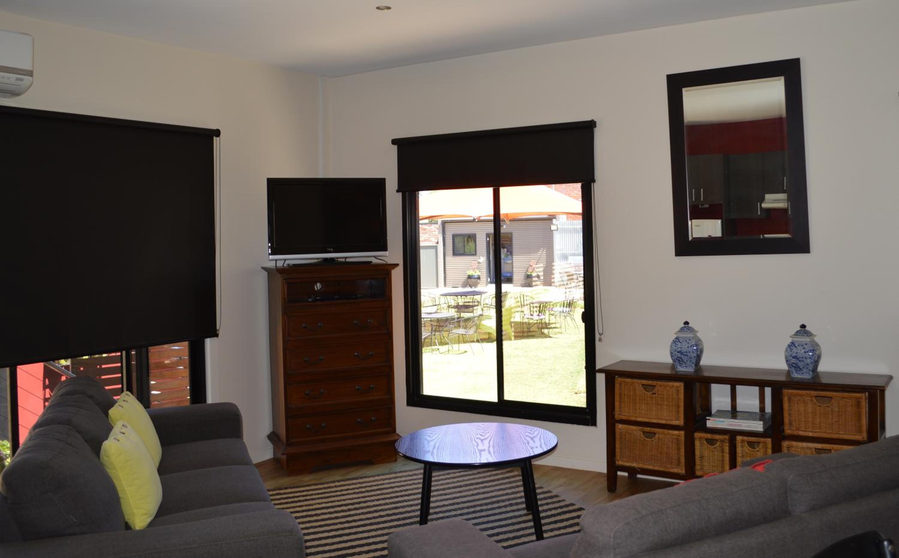 Apartment with Pool View  photo 2