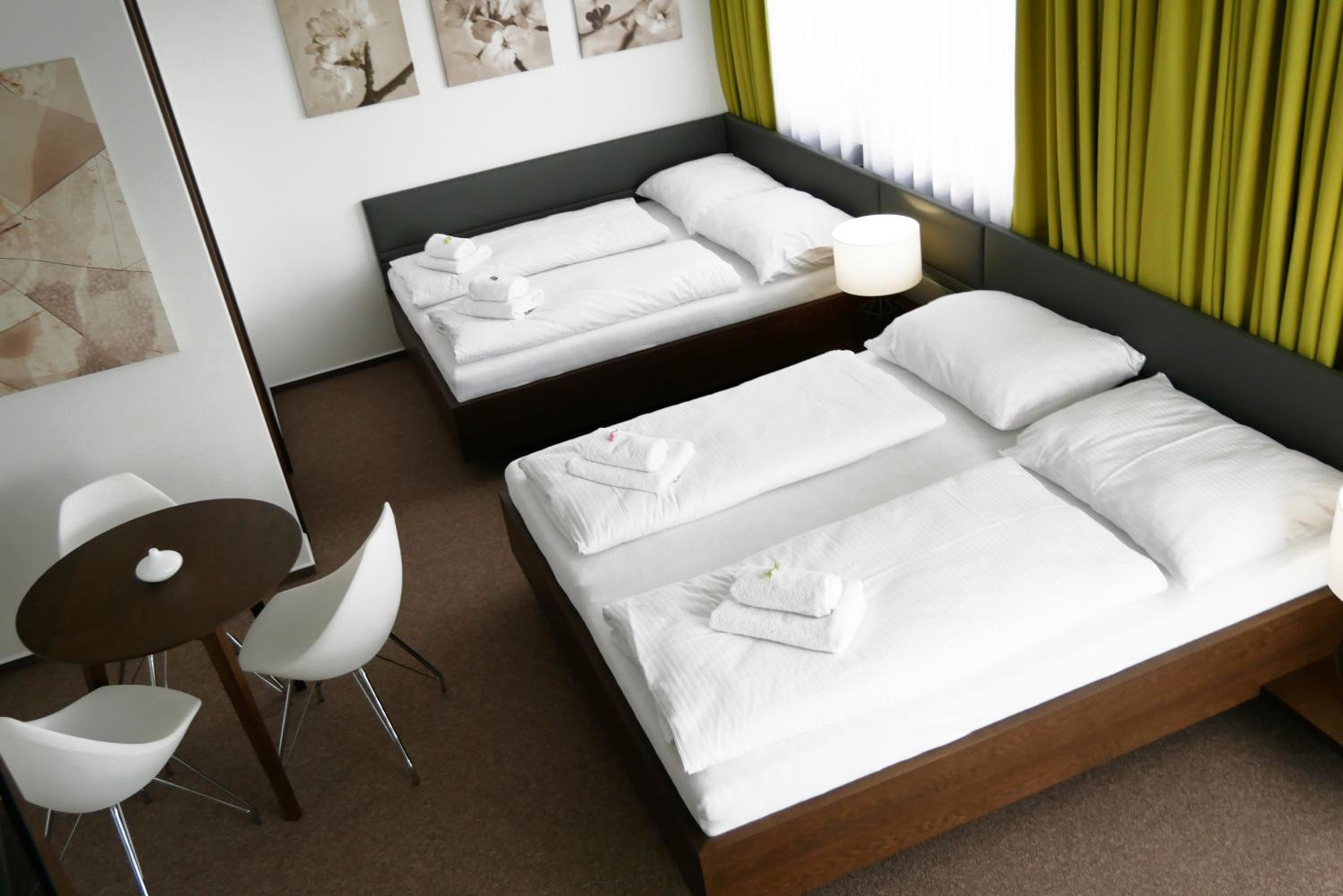 Deluxe Quadruple Room - Photo 5