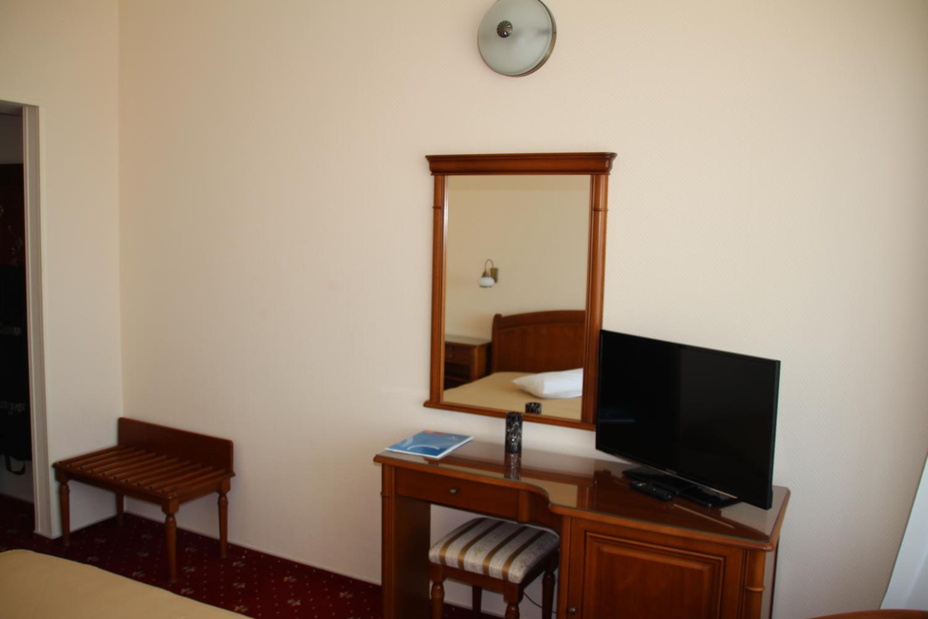 Double Room - Photo 3