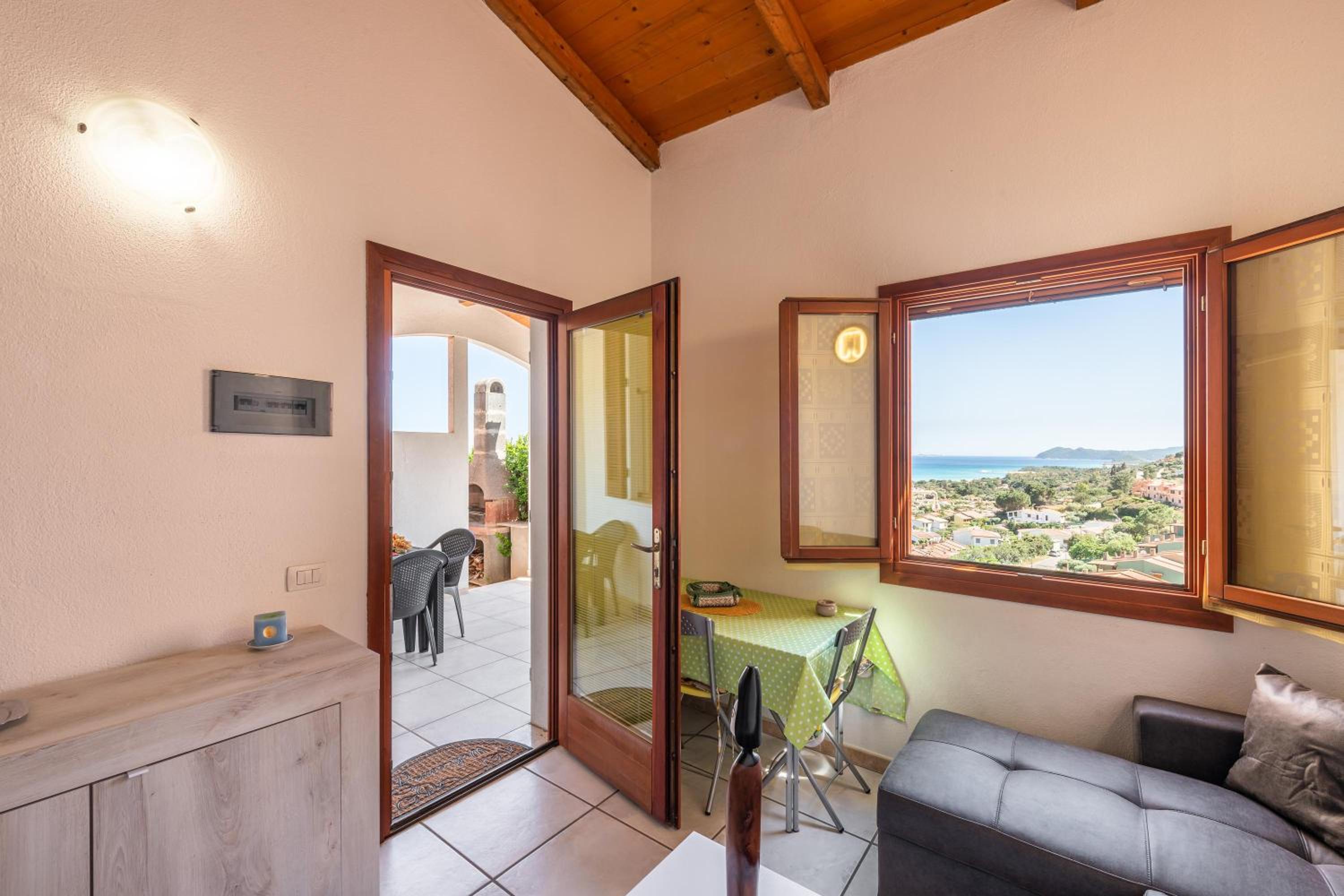 Villa with Sea View - Photo 3