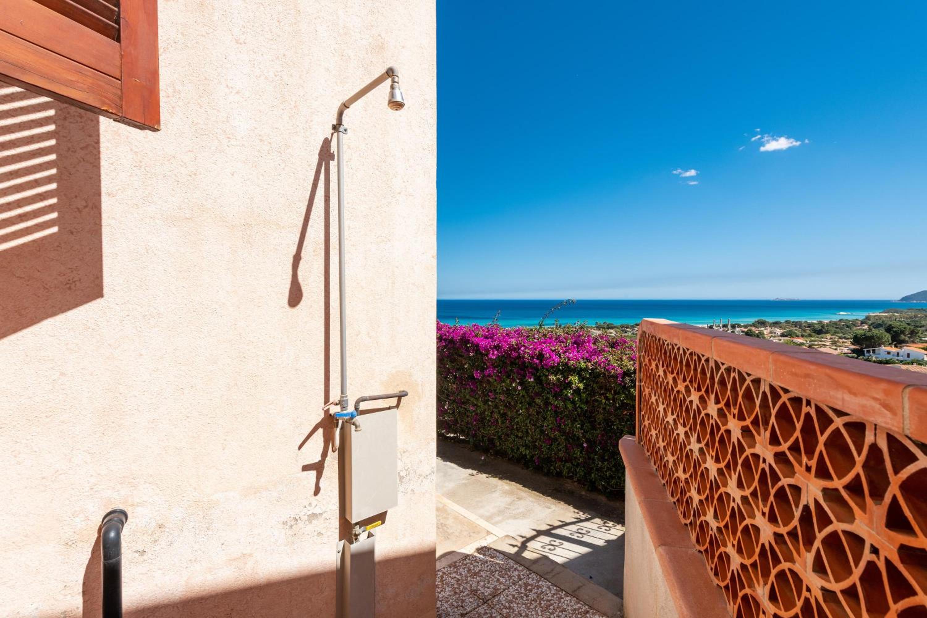 Villa with Sea View - Photo 14