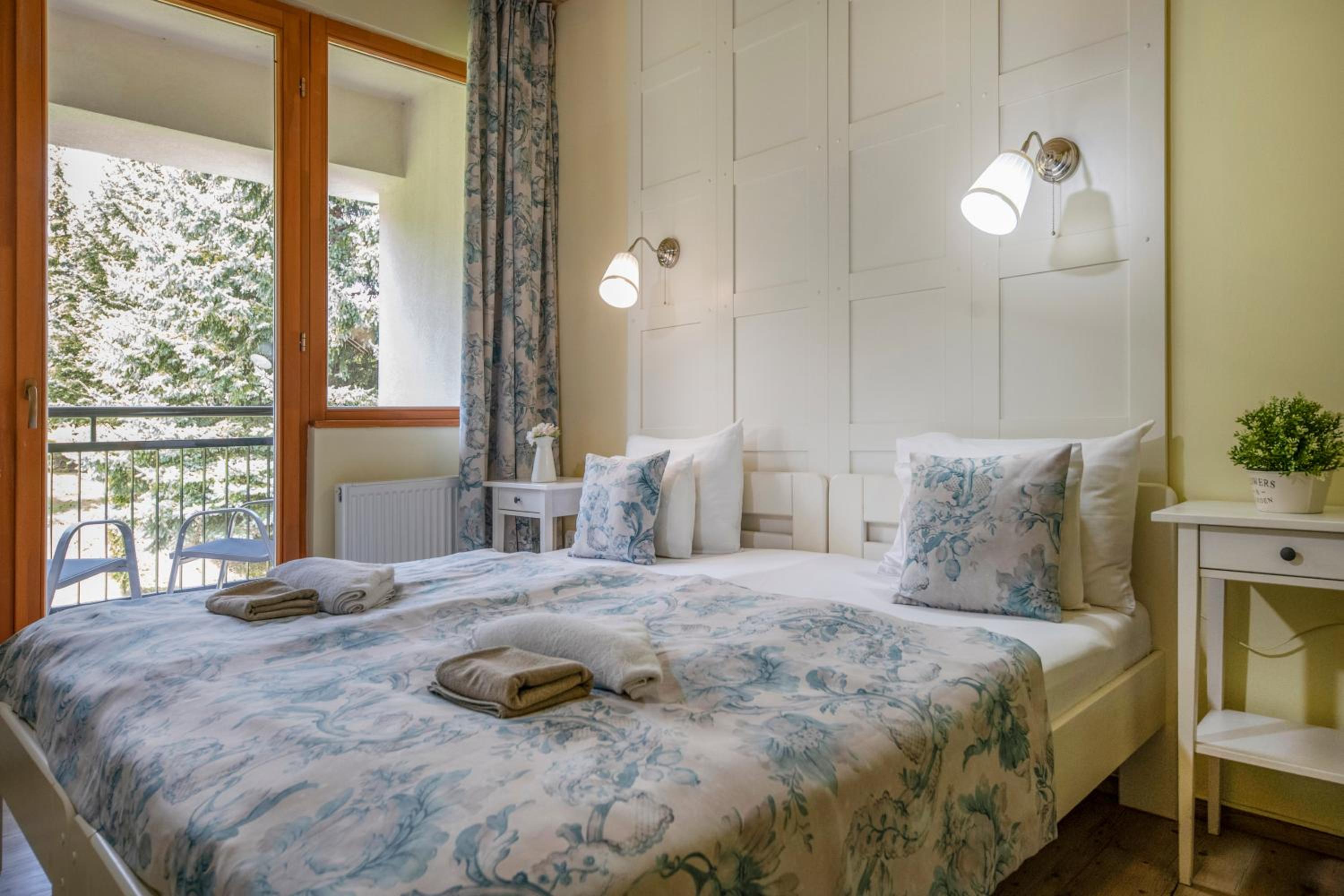 Double Room - Photo 5