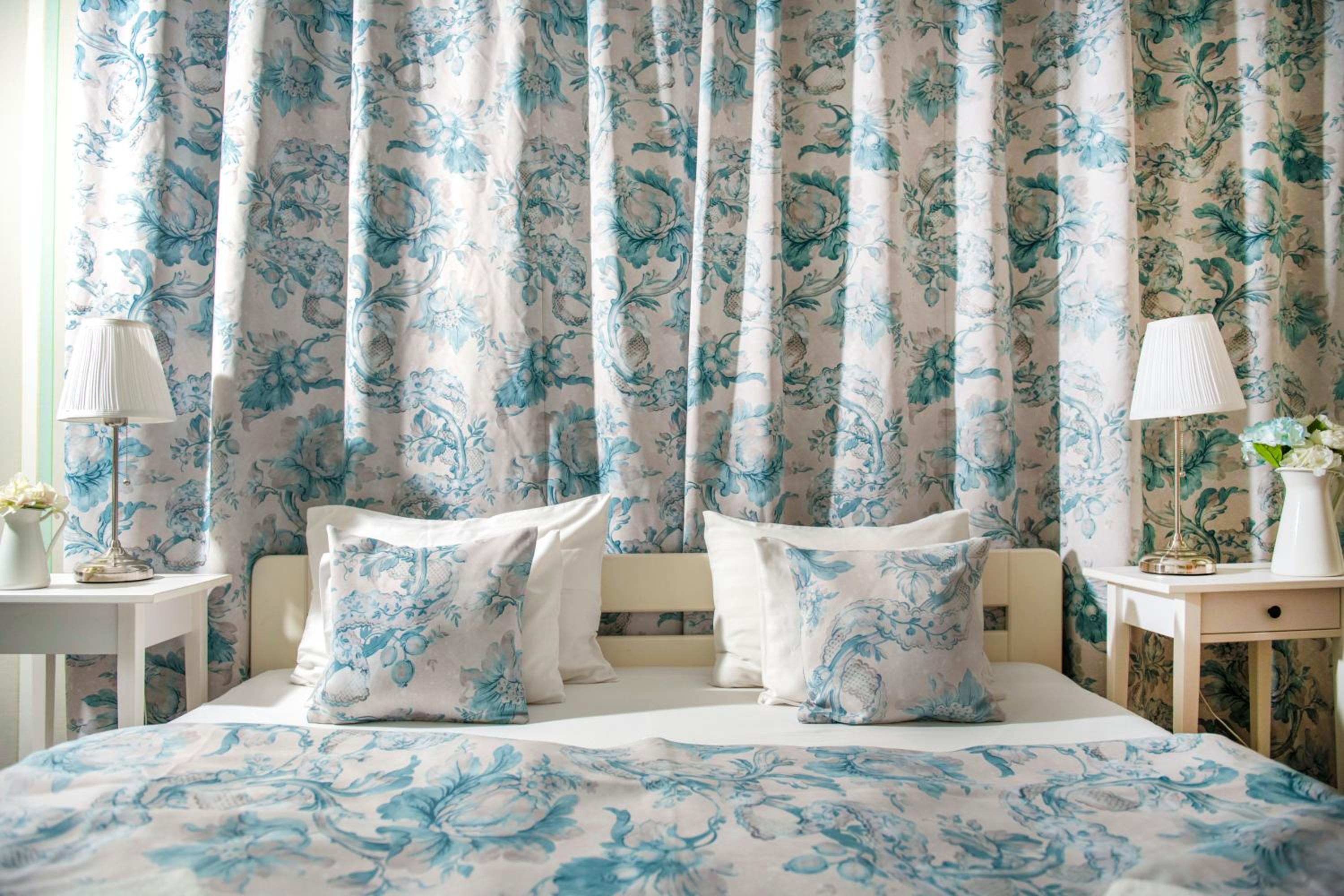 Standard Queen Room - Photo 2