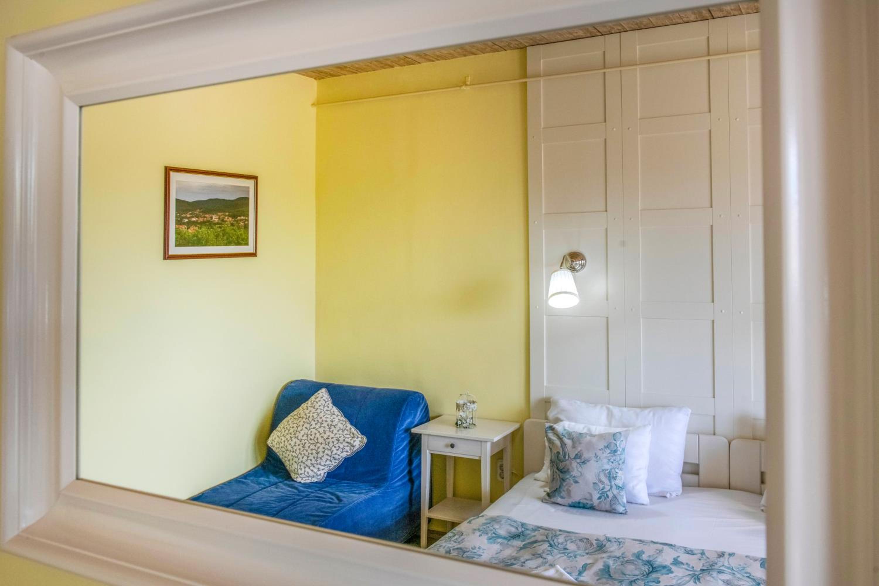 Double Room - Photo 9