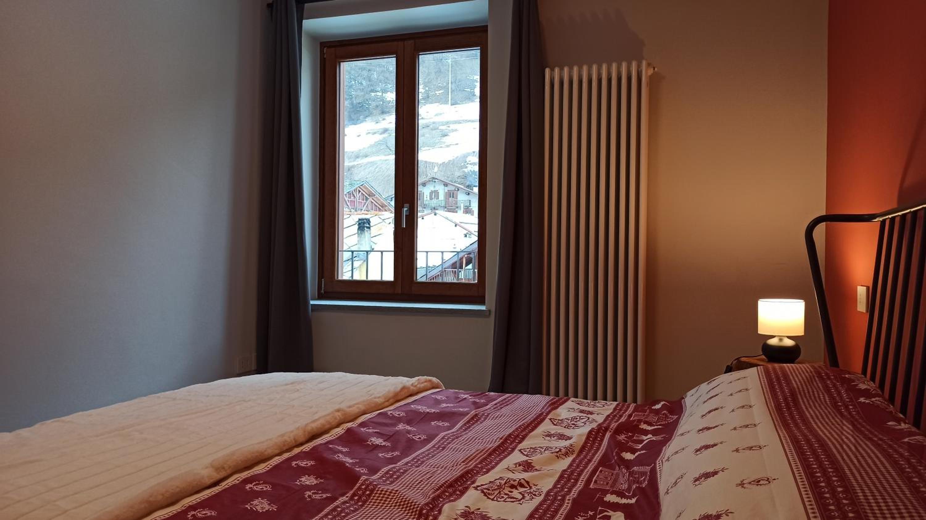 Two-Bedroom Apartment - Photo 12