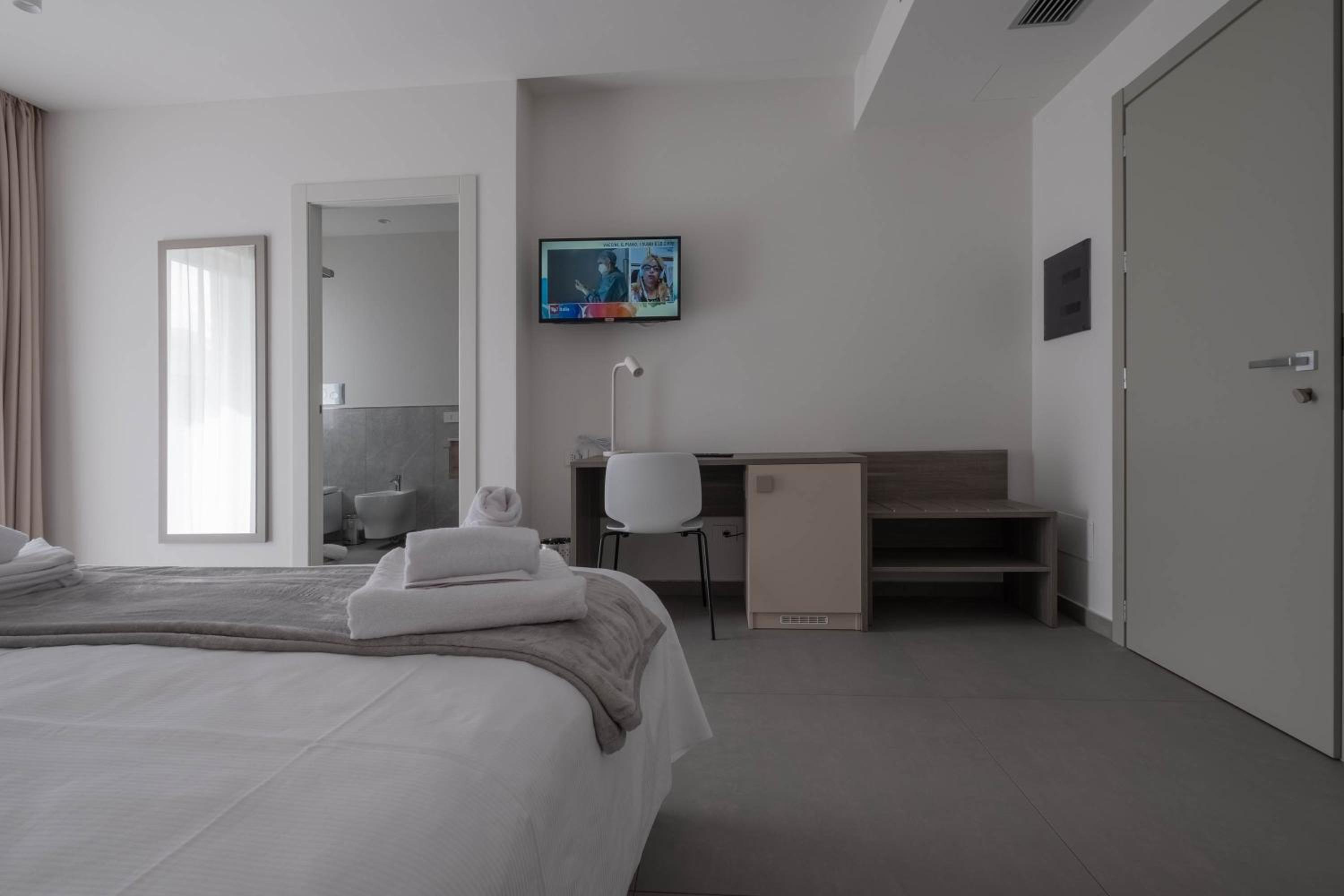 Superior Triple Room - Photo 6