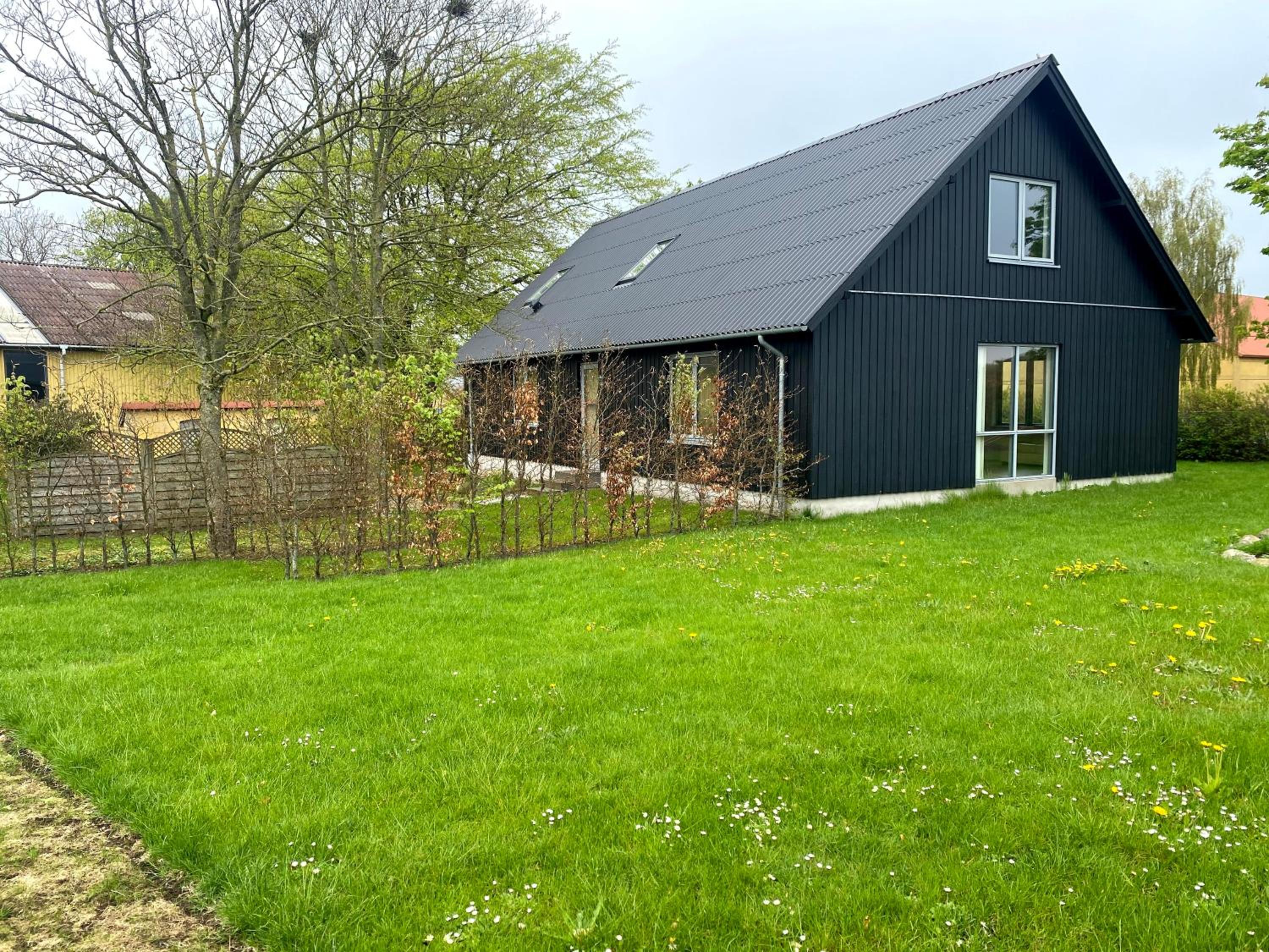 Villa photo 3