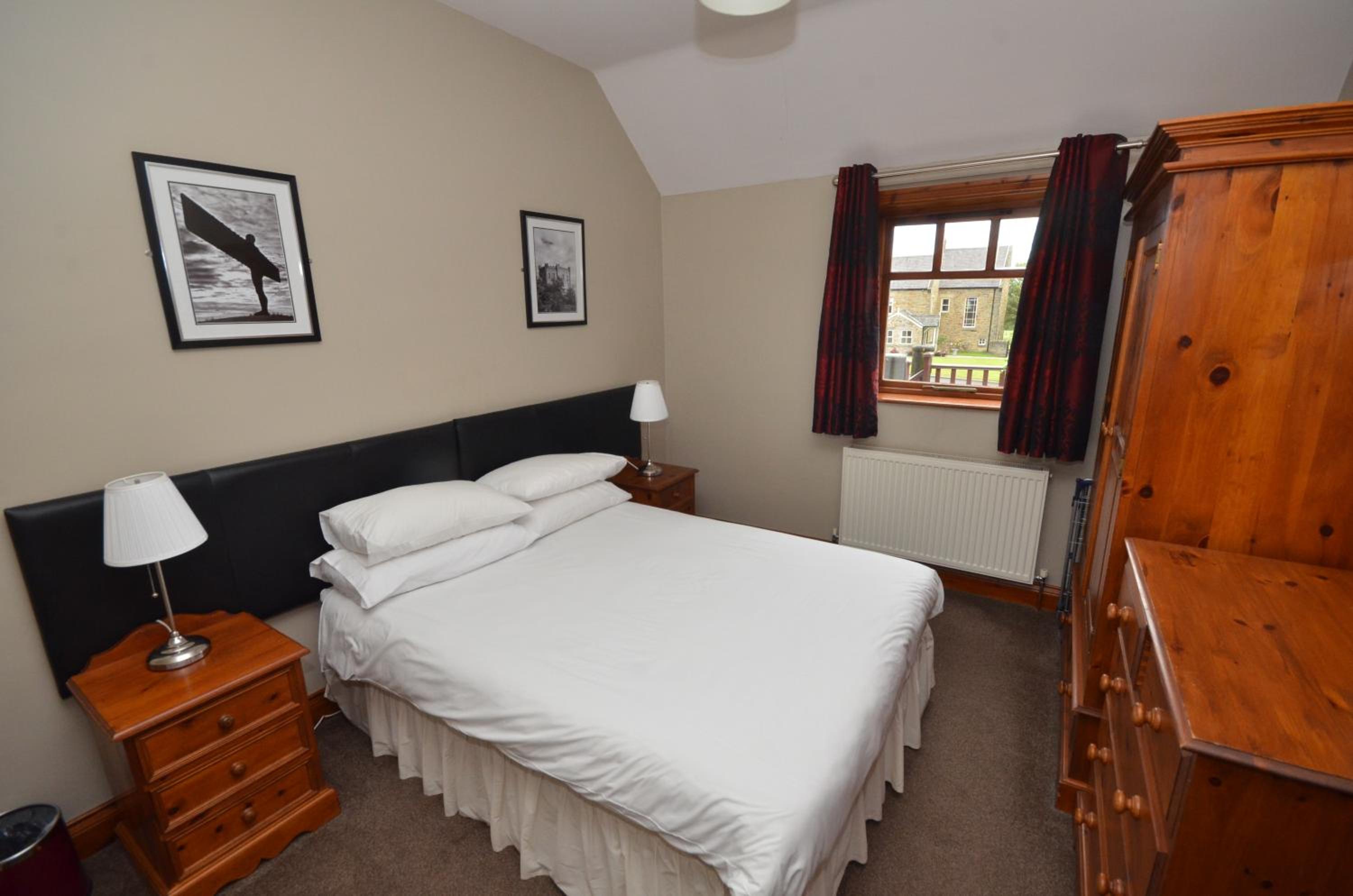 1 bedroom farmyard apartment