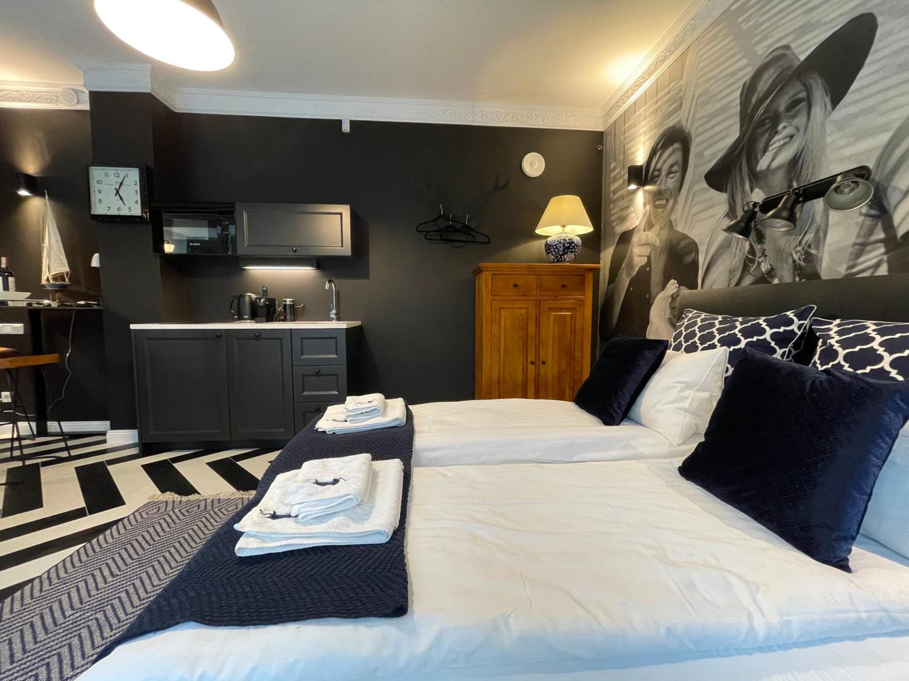 Apartment photo 1