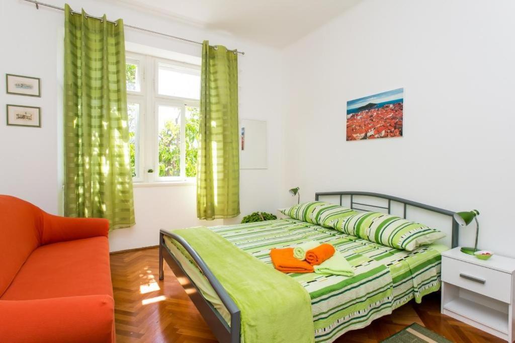 Two-Bedroom Apartment with Terrace and Garden View