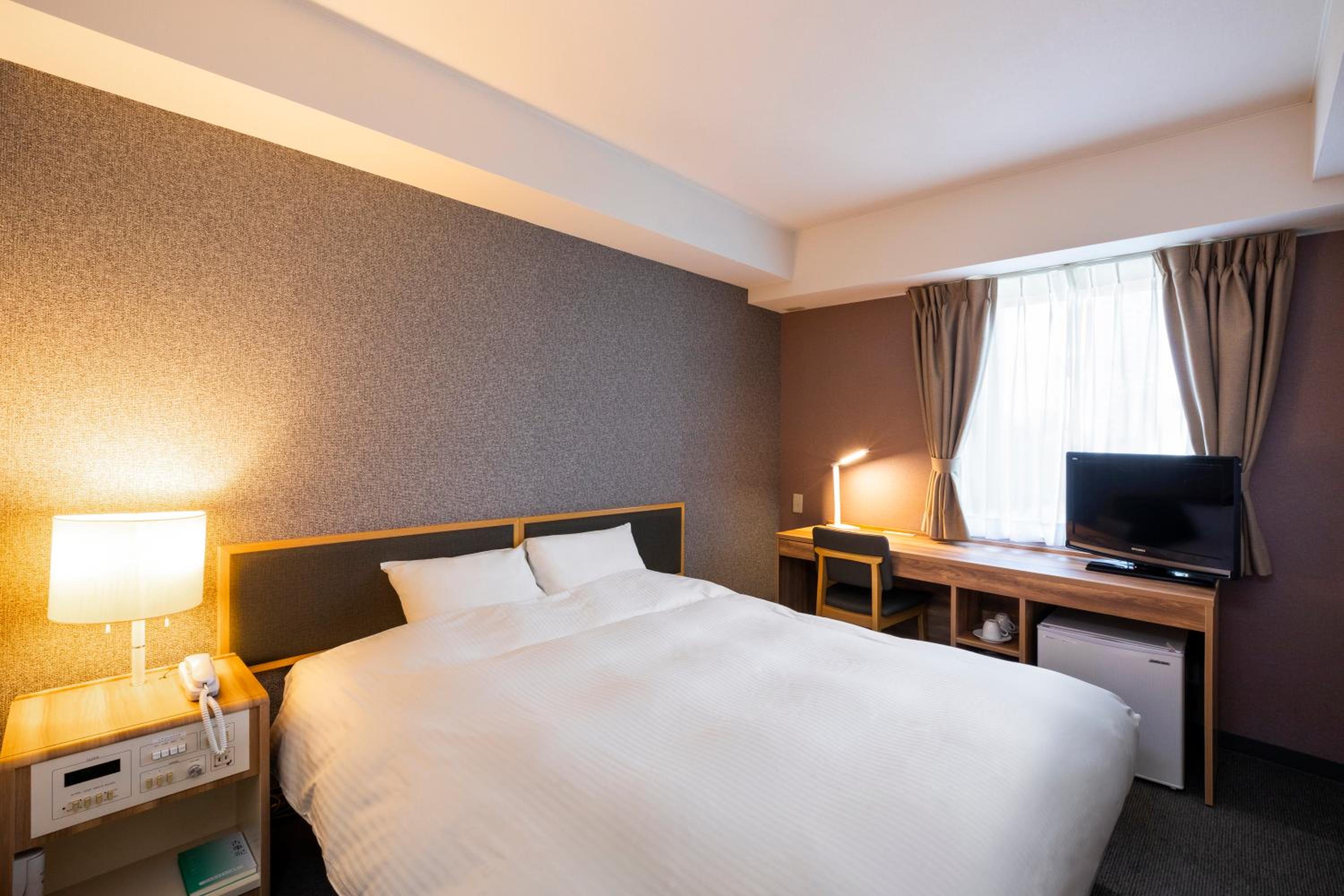 Double Room - Non-Smoking  - Photo 1