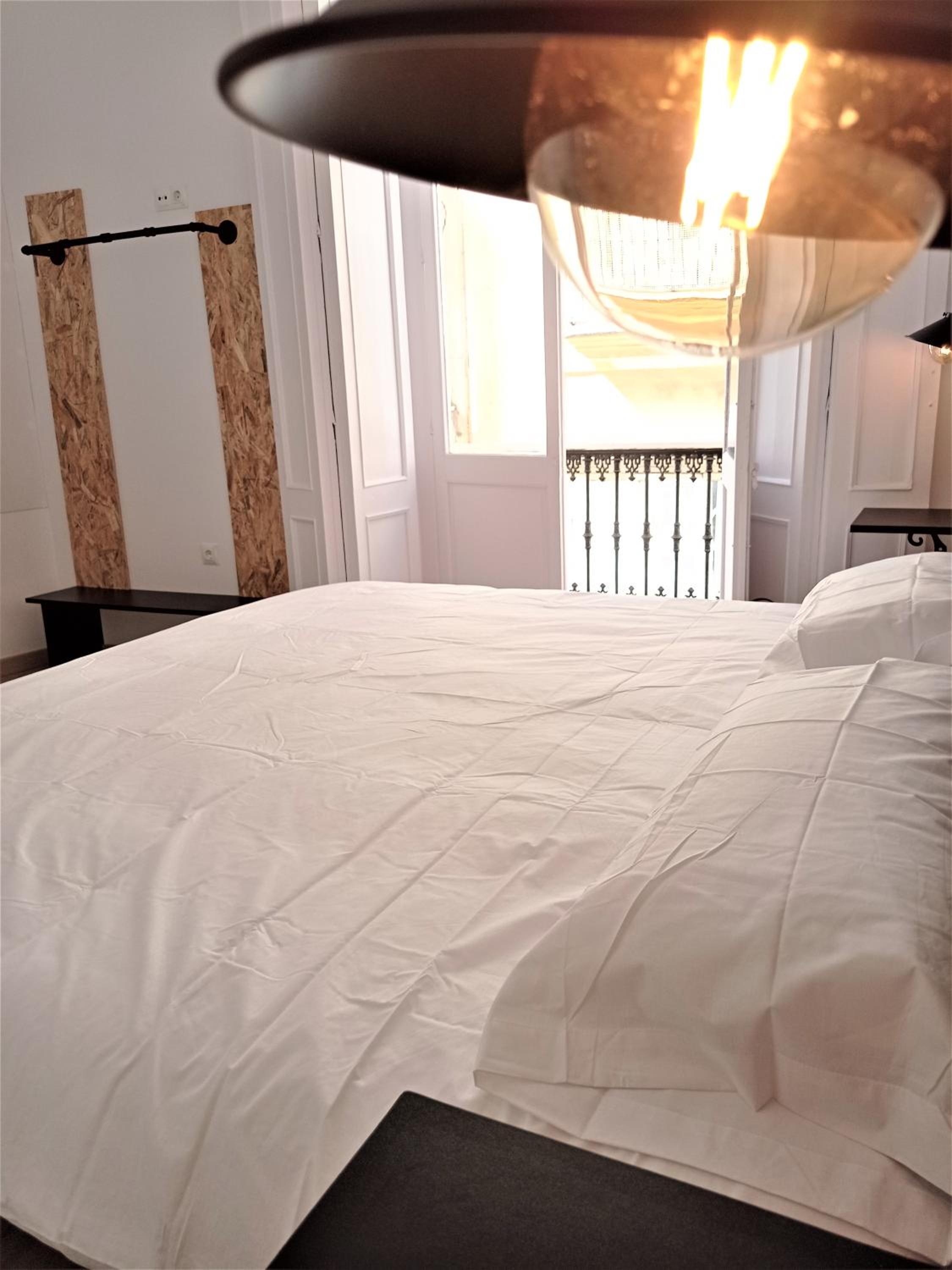 Deluxe Double or Twin Room with Balcony - Photo 23