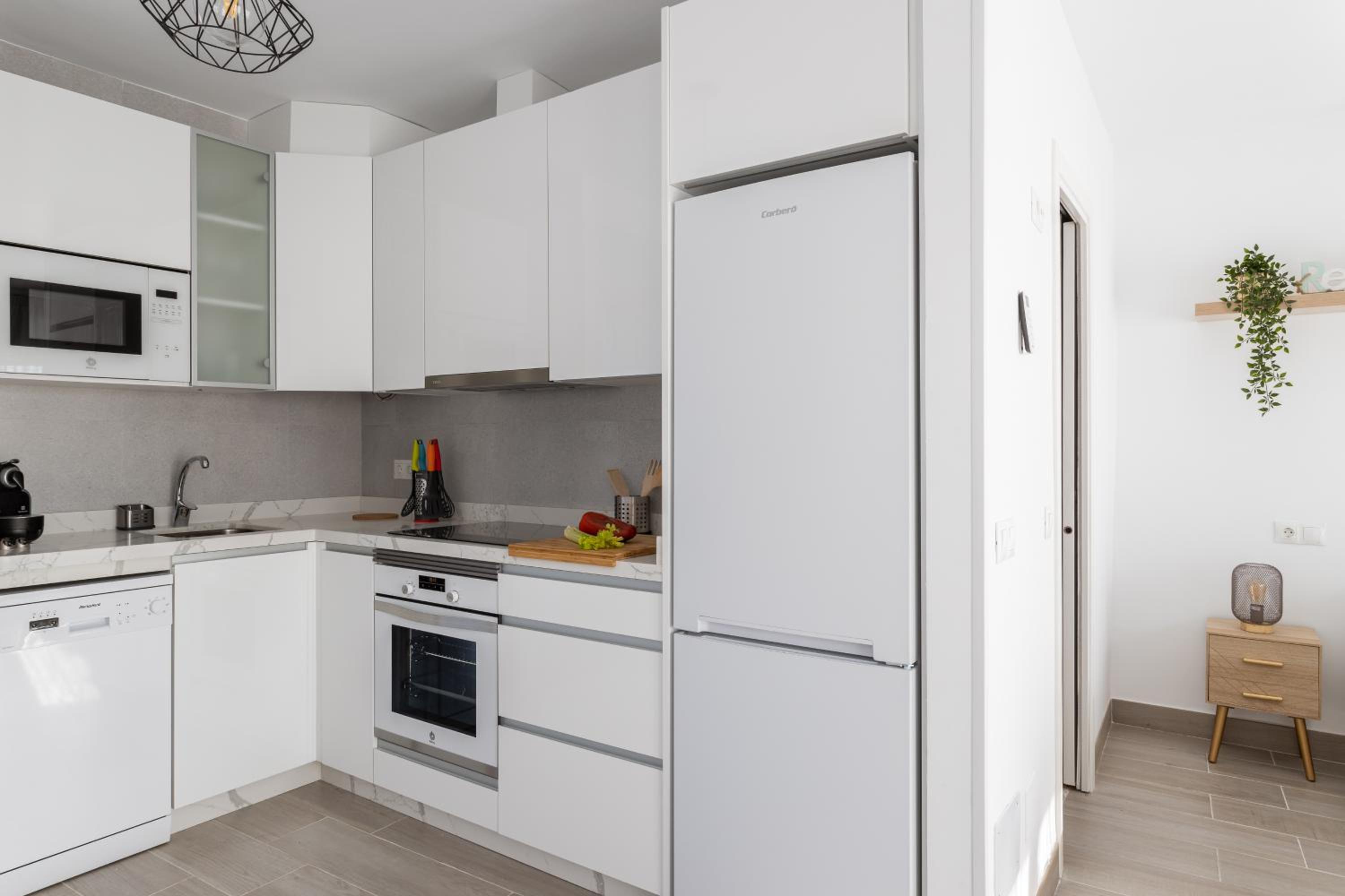 One-Bedroom Apartment - Photo 13