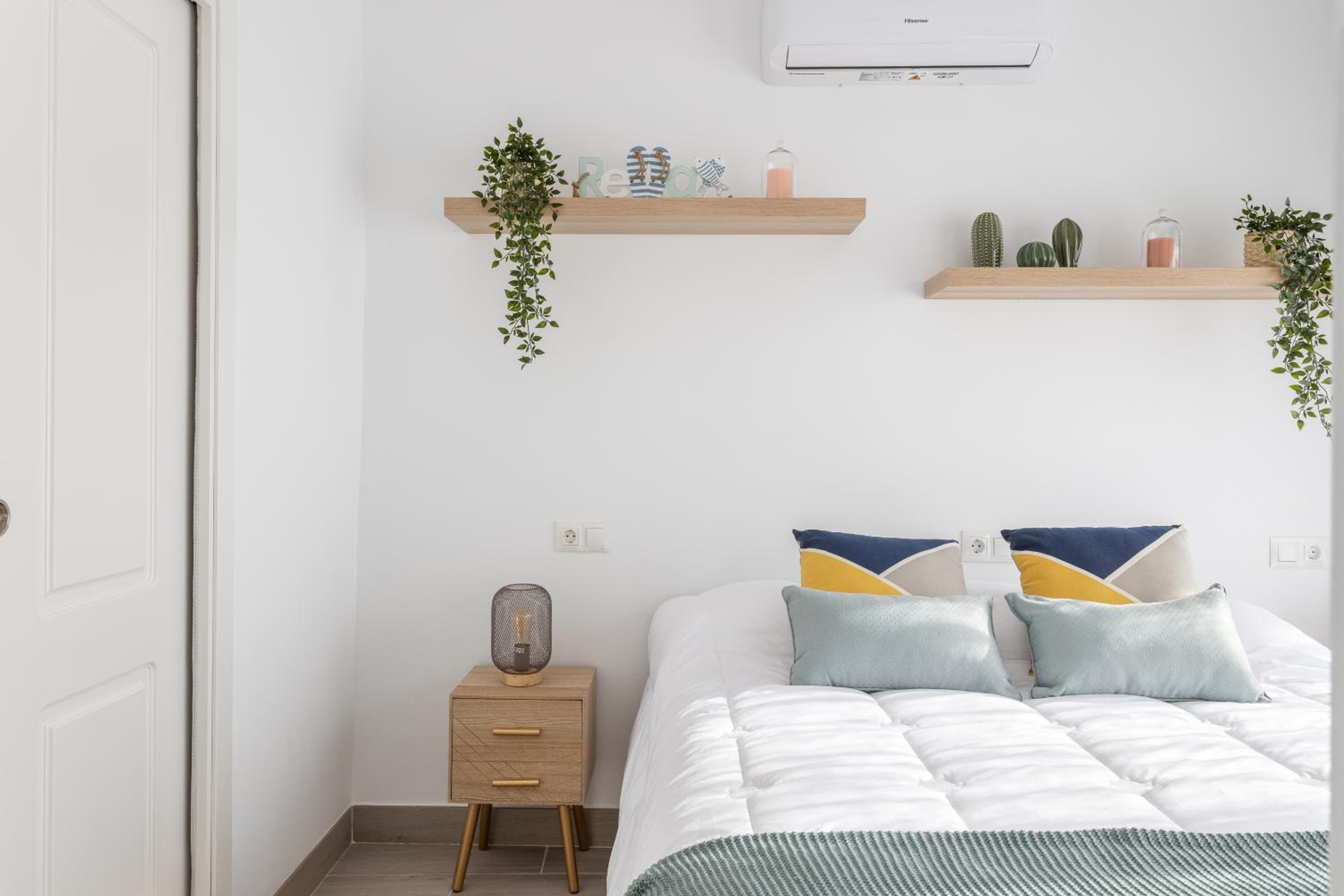 One-Bedroom Apartment - Photo 17