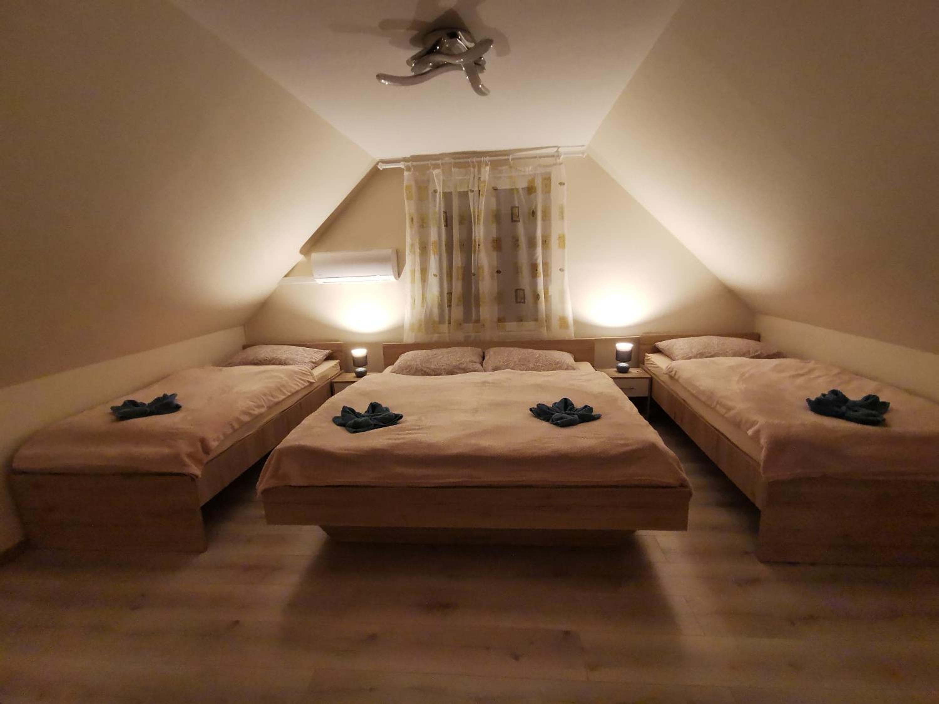 Three-Bedroom Apartment - Photo 9