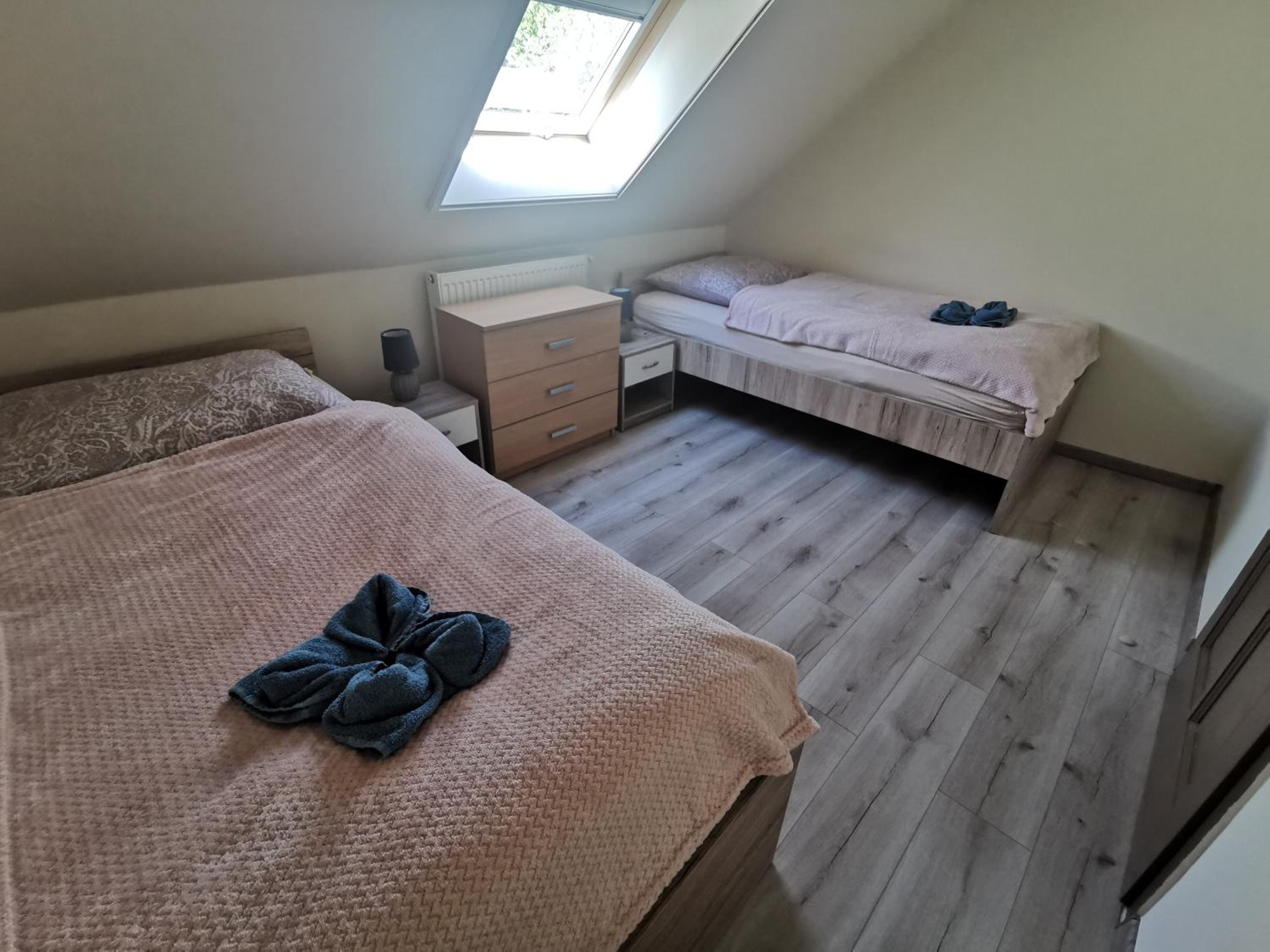 Three-Bedroom Apartment - Photo 27