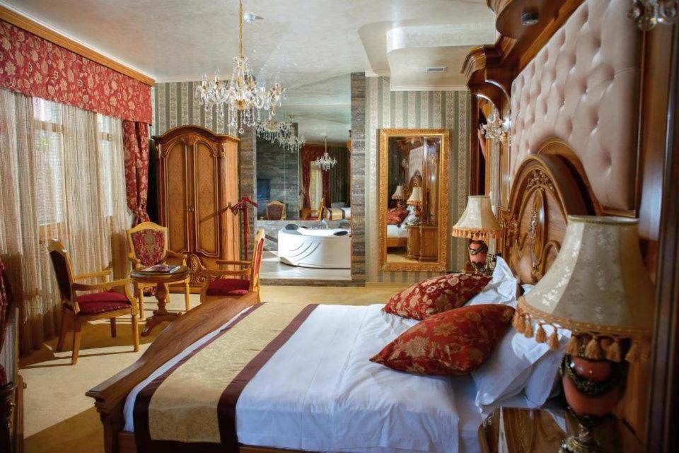 Deluxe Suite photo 1