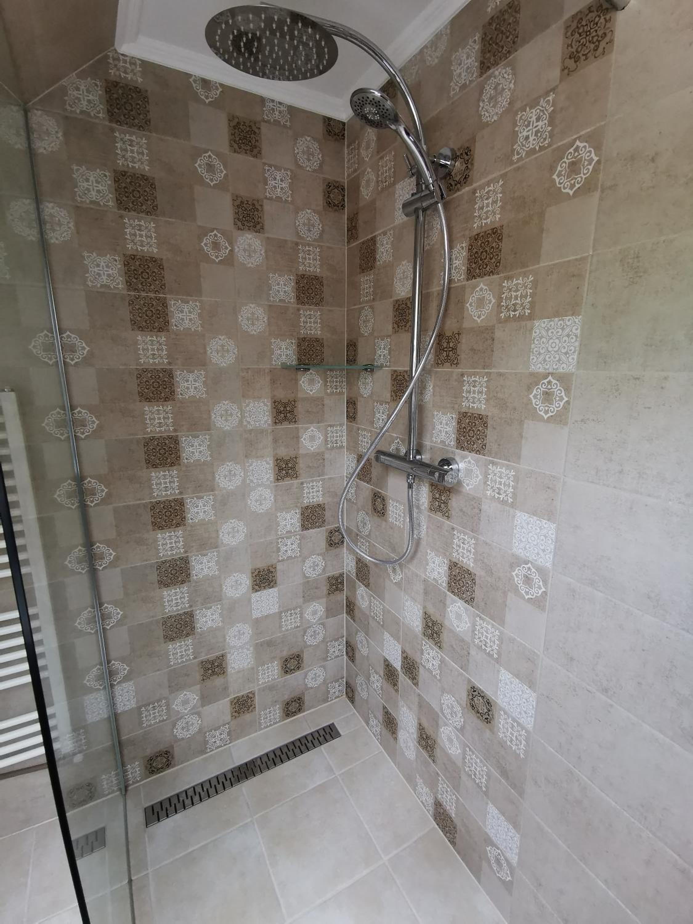 Three-Bedroom Apartment - Photo 12