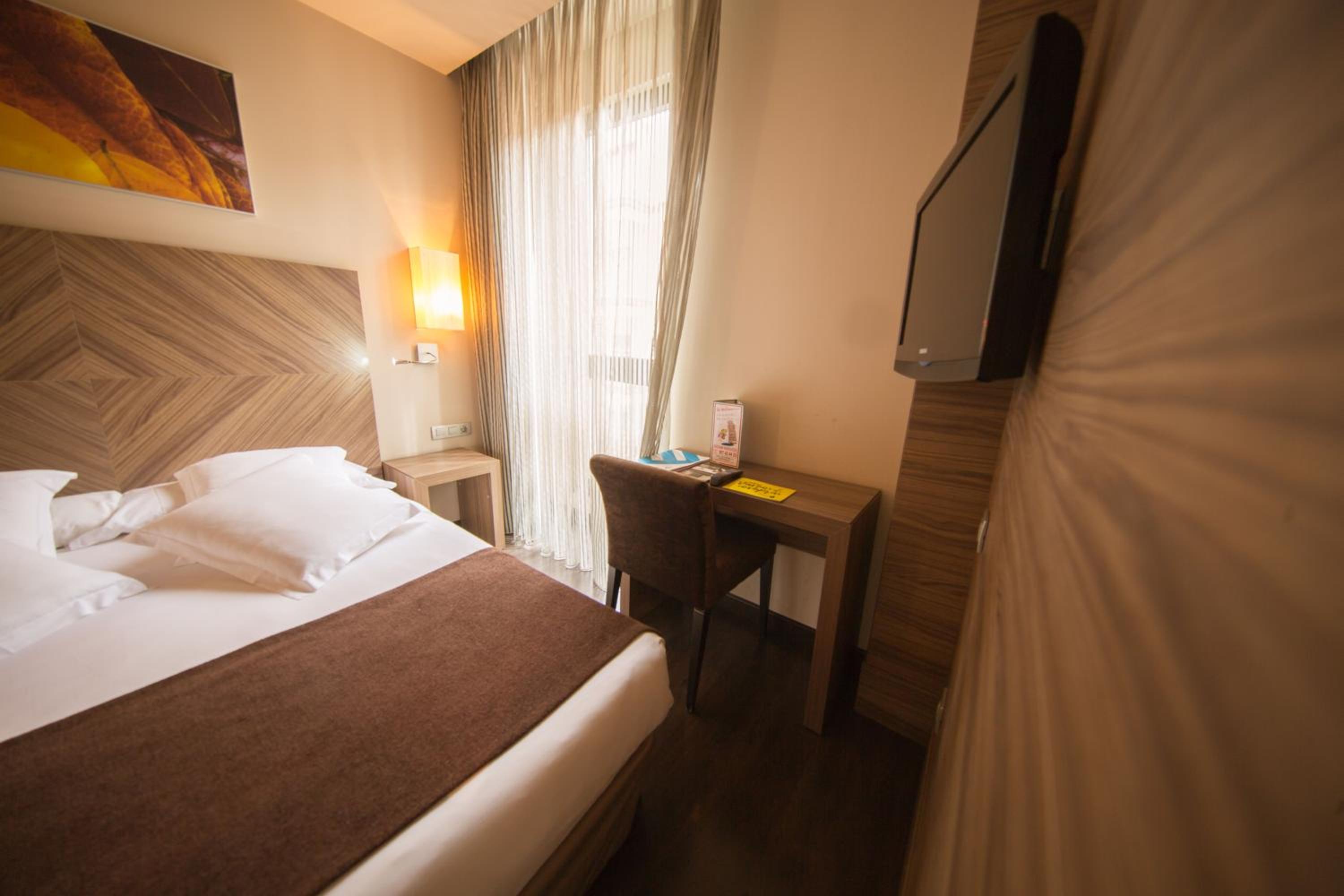 Economy Double or Twin Room - Photo 3