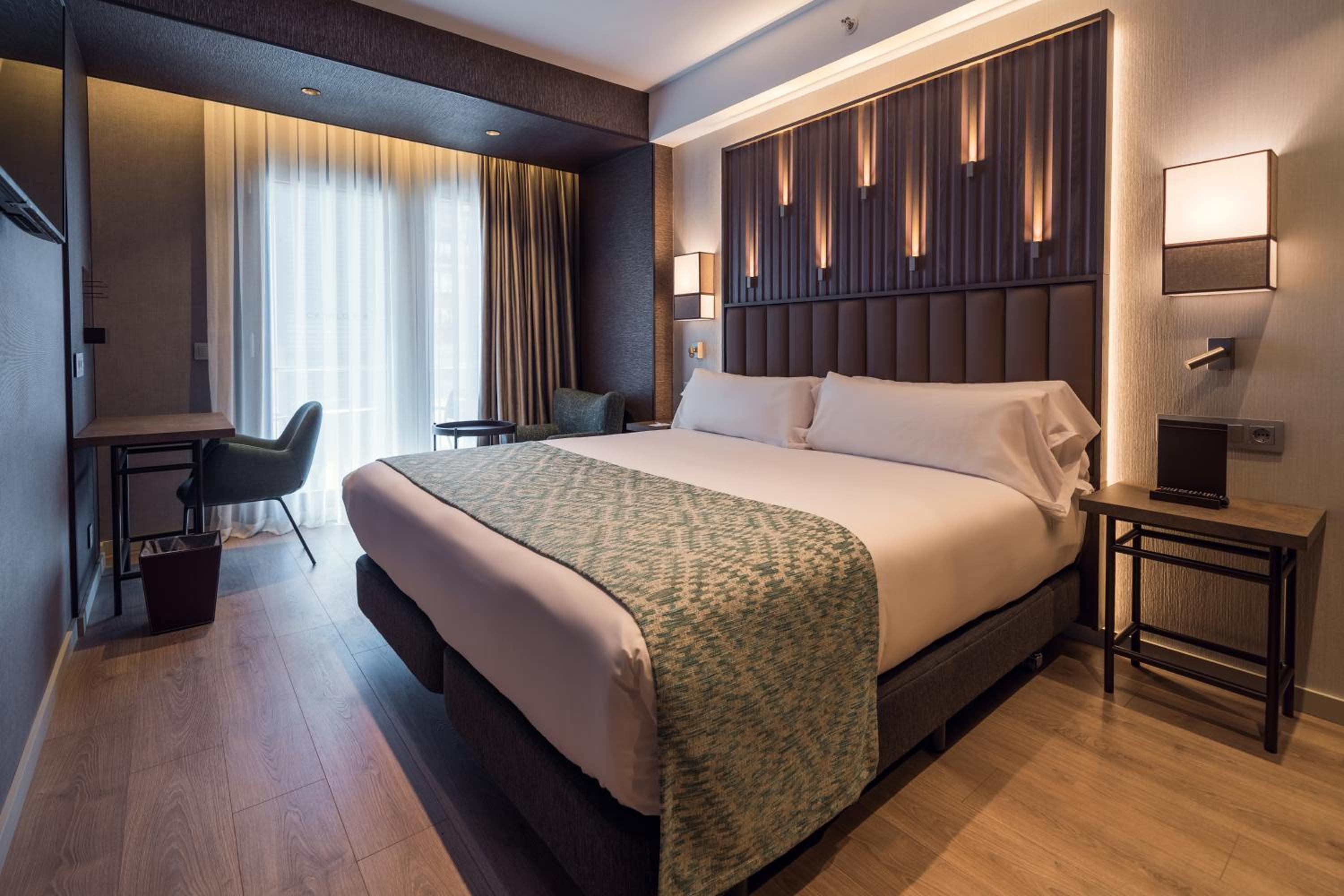 Superior Double Room - Photo 3