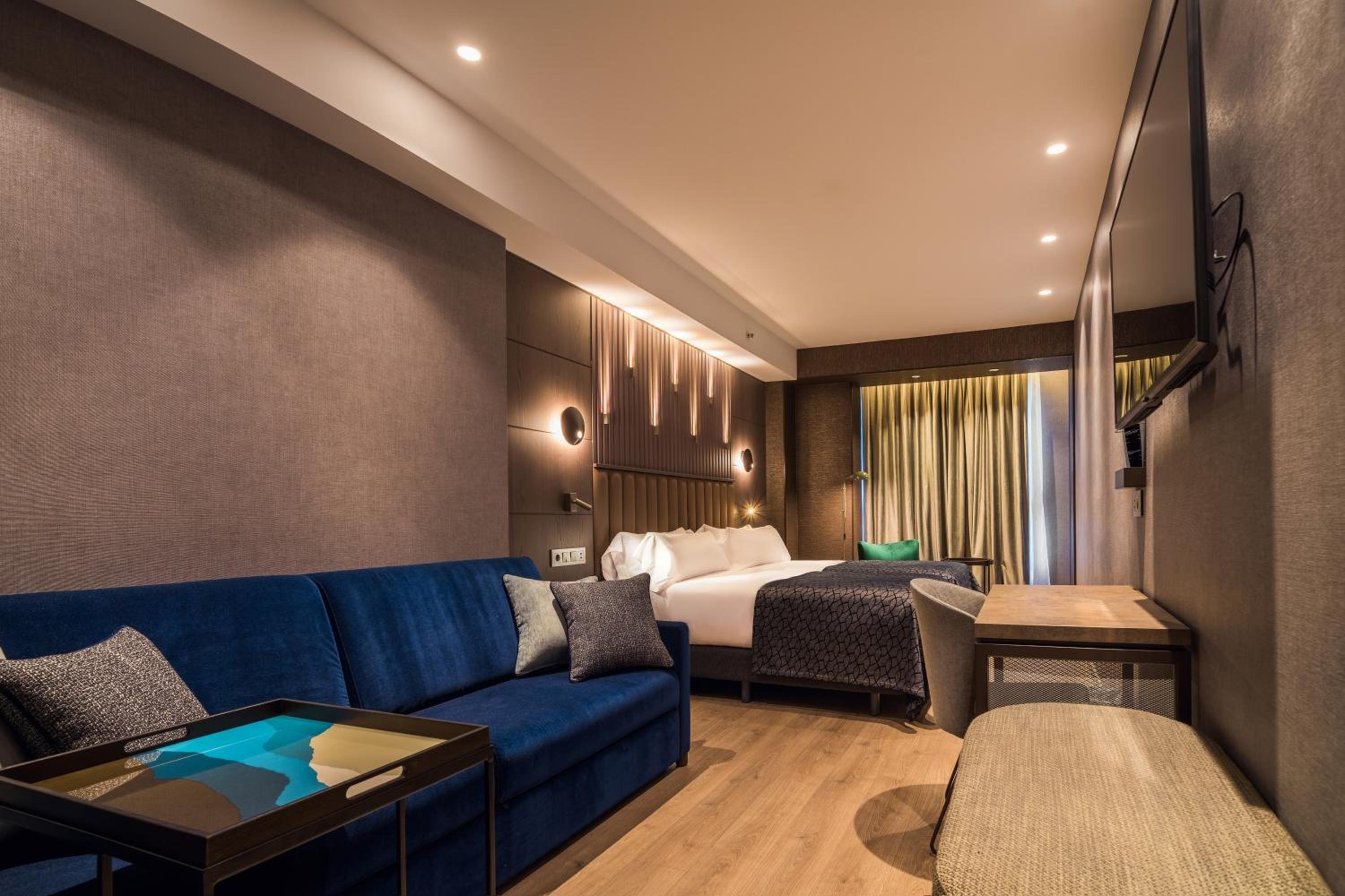 Premium Room - Photo 5