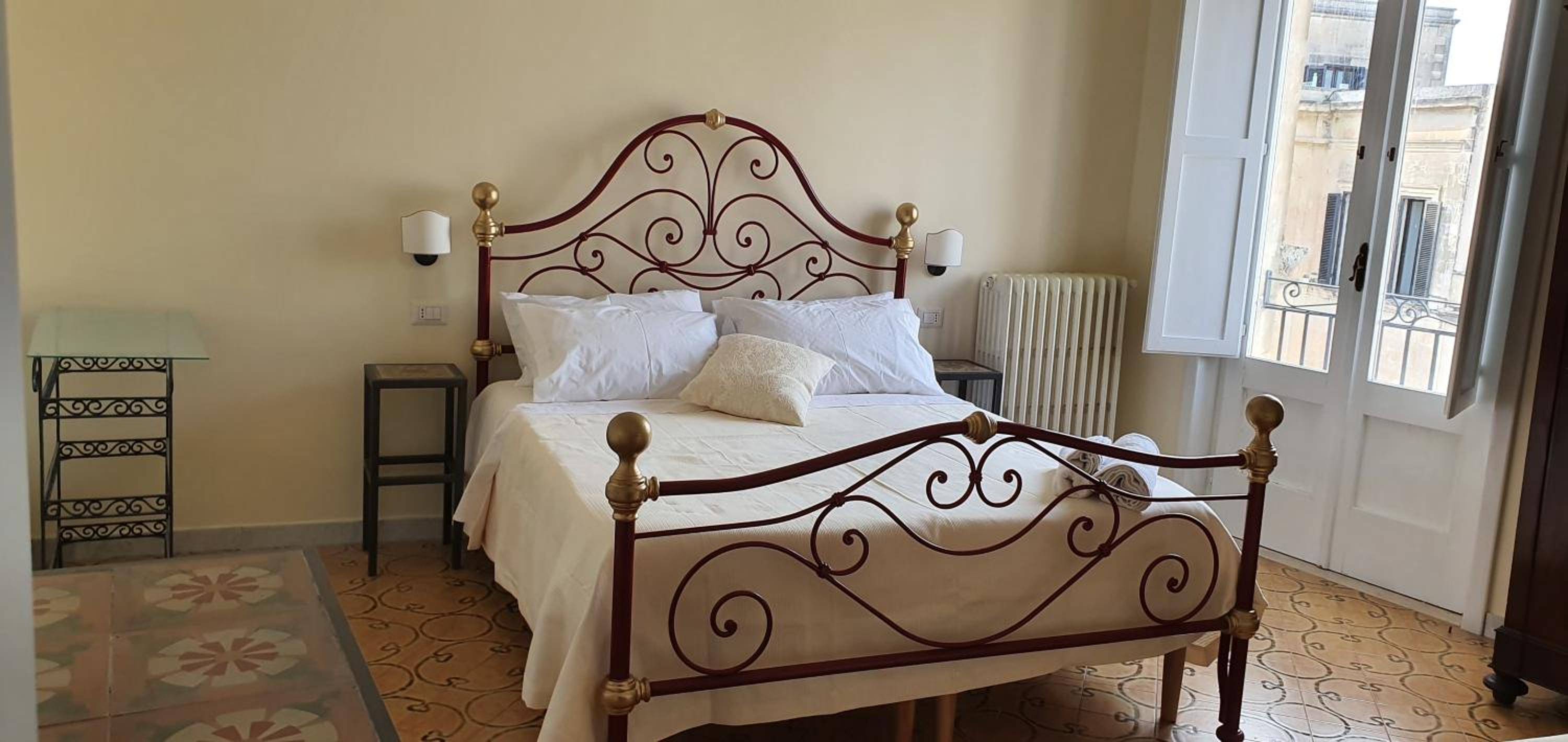 Triple Room with View - Photo 2