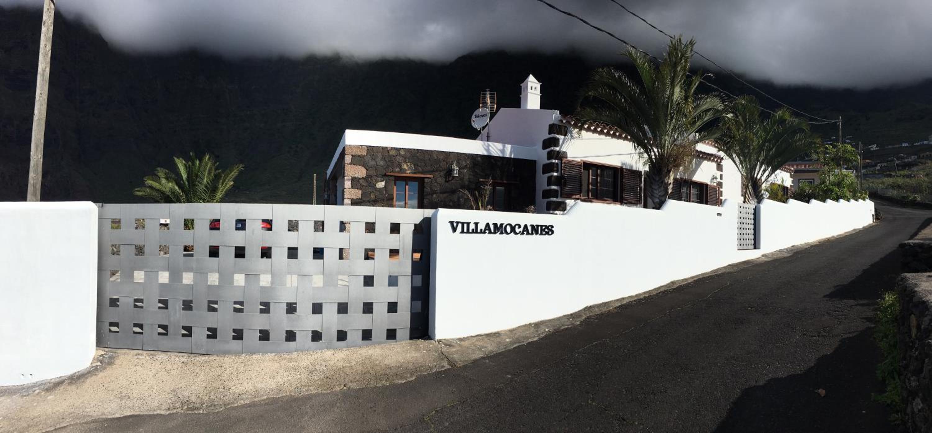 Villa with Private Pool photo 3