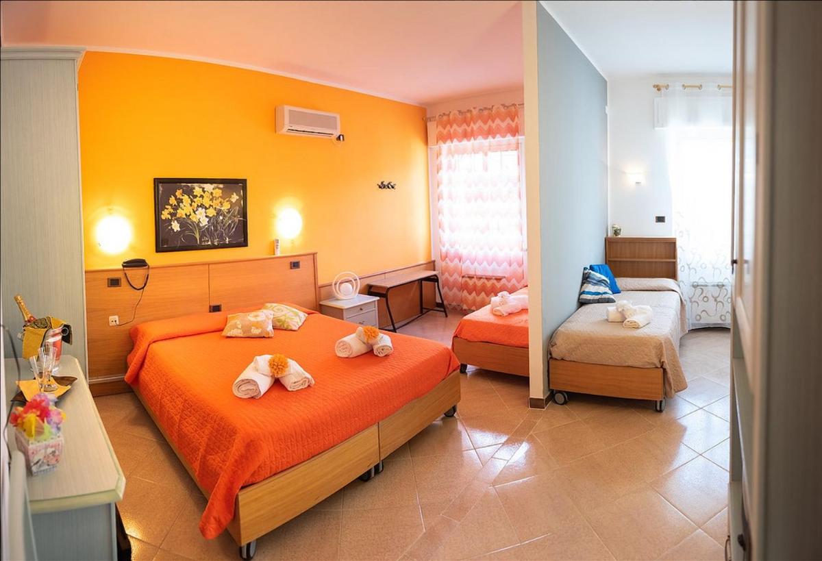 Standard Quadruple Room photo 2