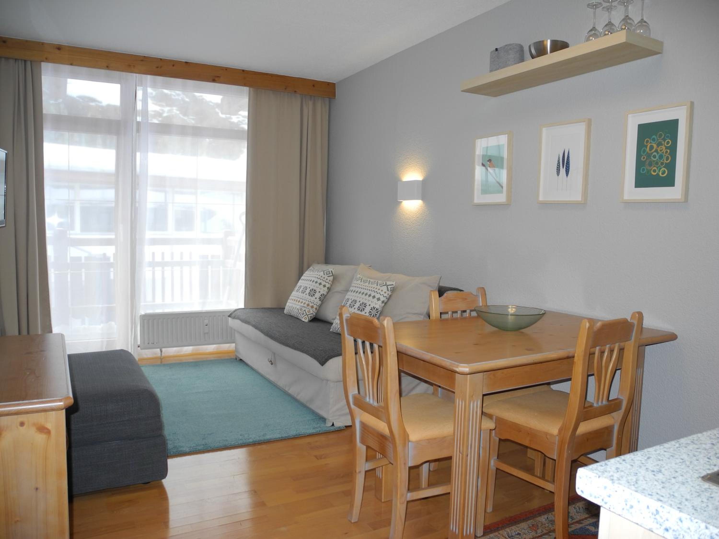One-Bedroom Apartment photo 1