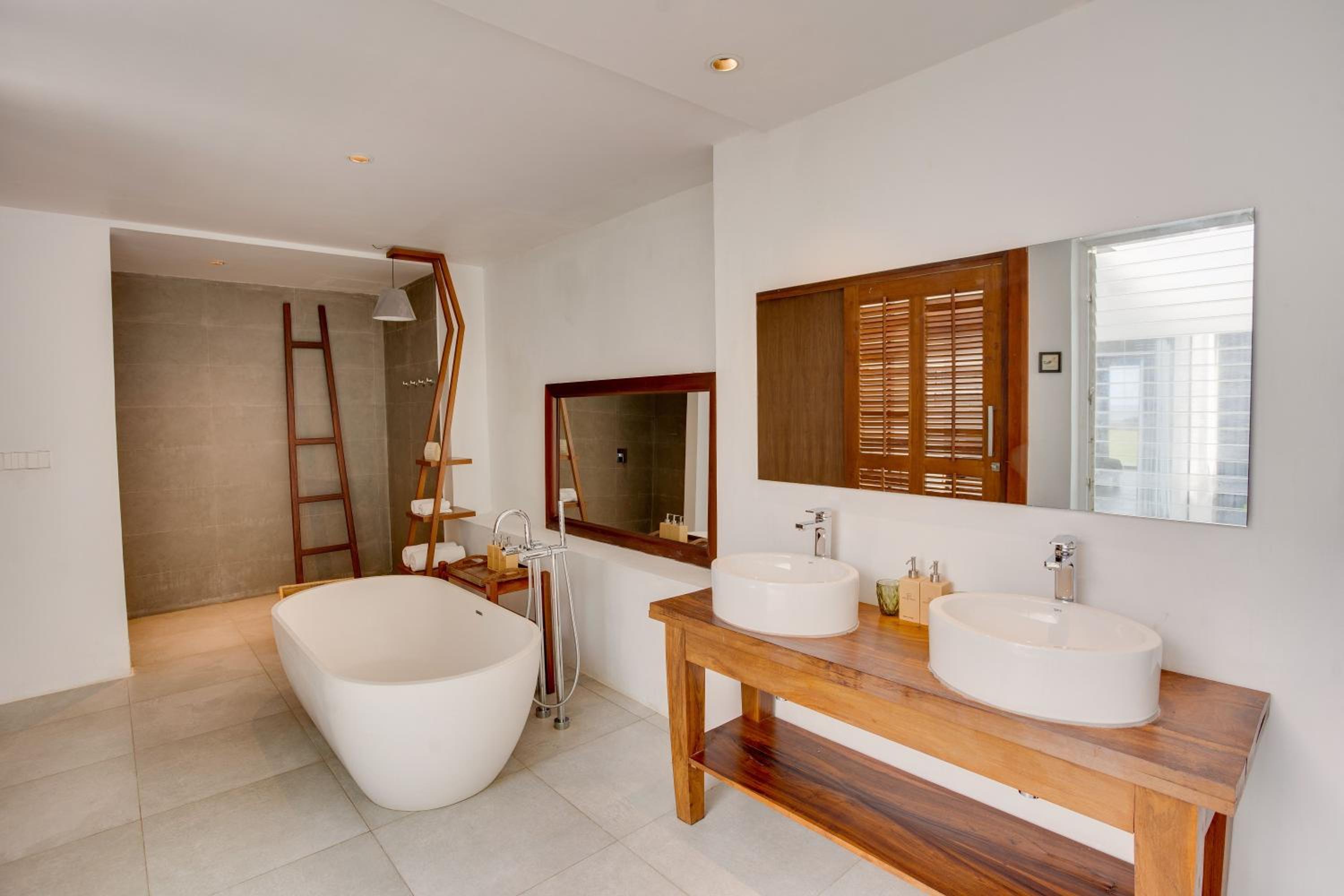 Aliya - Suite Room with Ocean View  photo 3