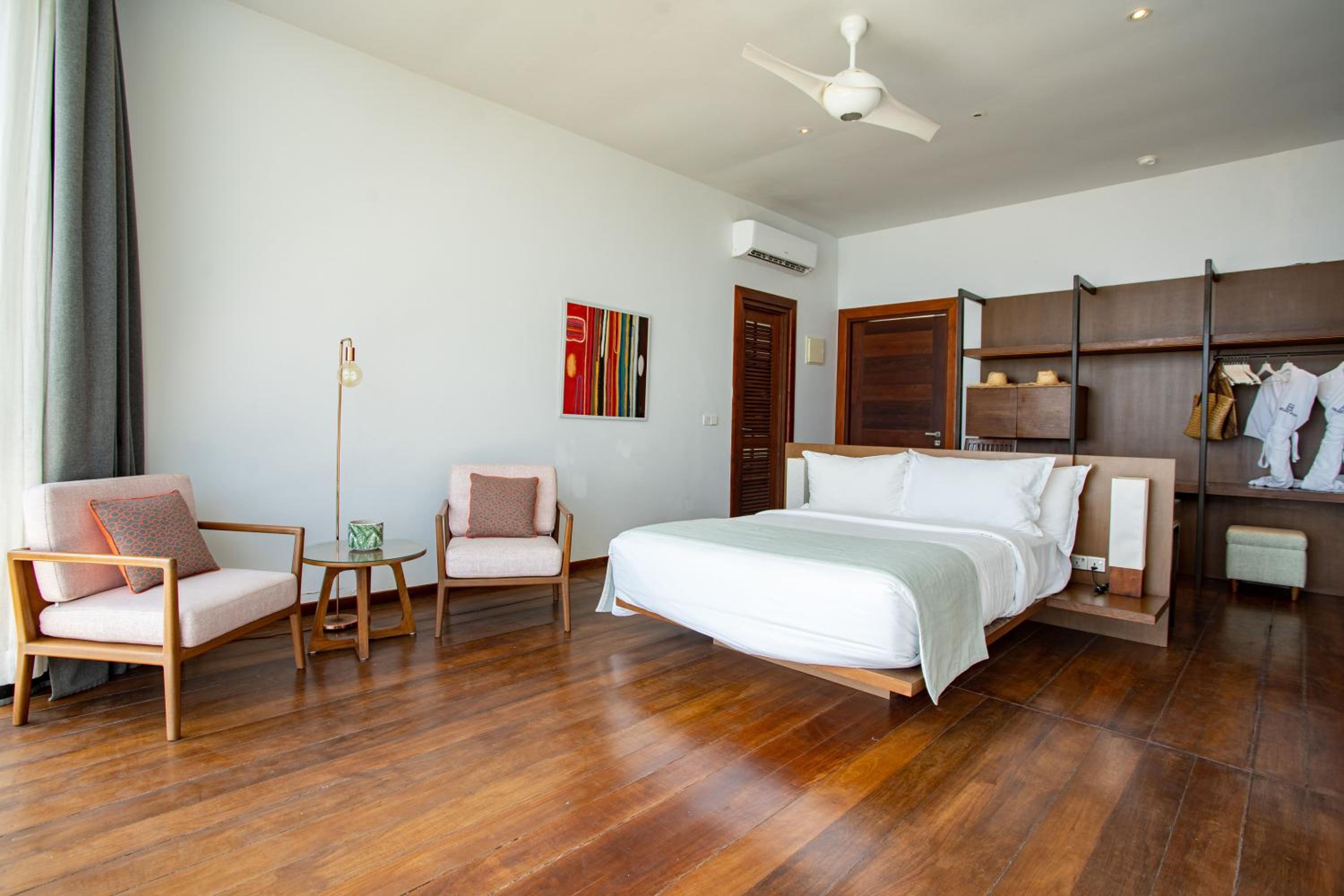 Mayil - Deluxe Room with Ocean View
