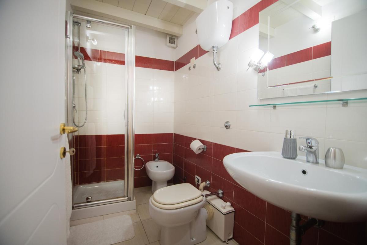 Double or Twin Room with City View photo 1