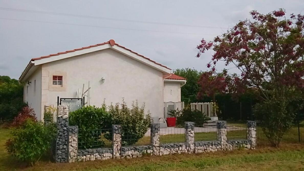 One-Bedroom House - Photo 10