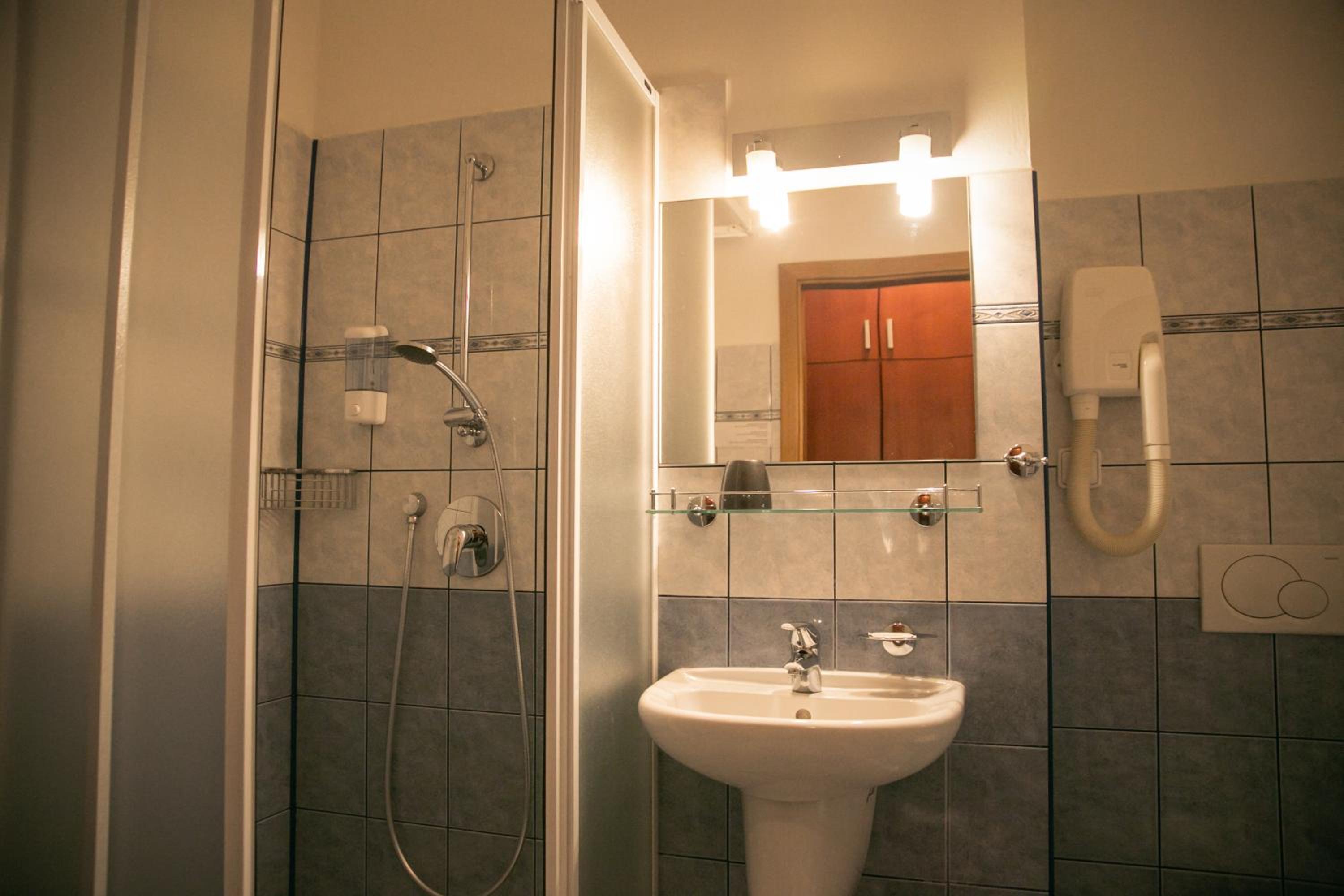Double or Twin Room photo 2