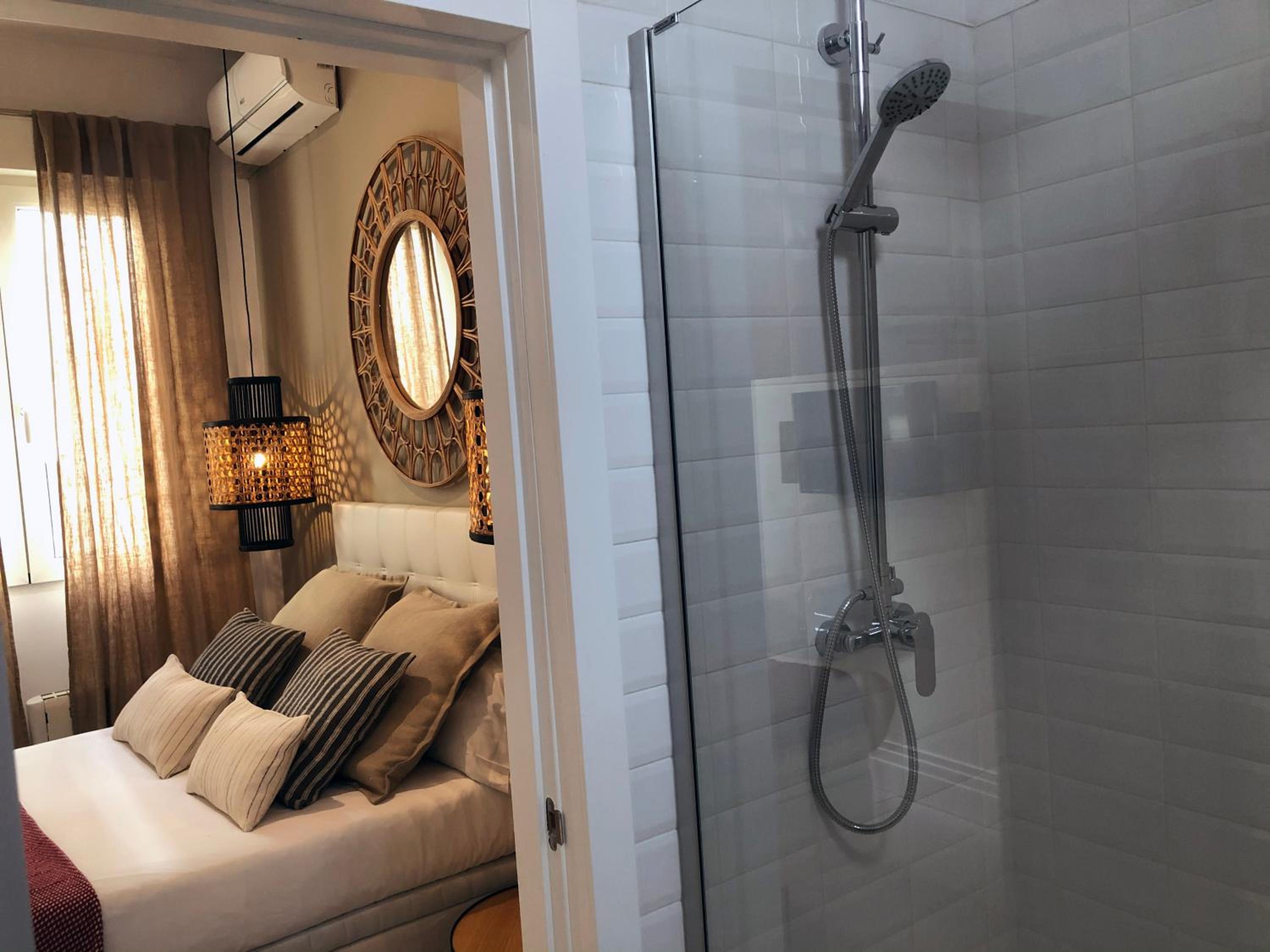 Double Room With Private Bathroom photo 2