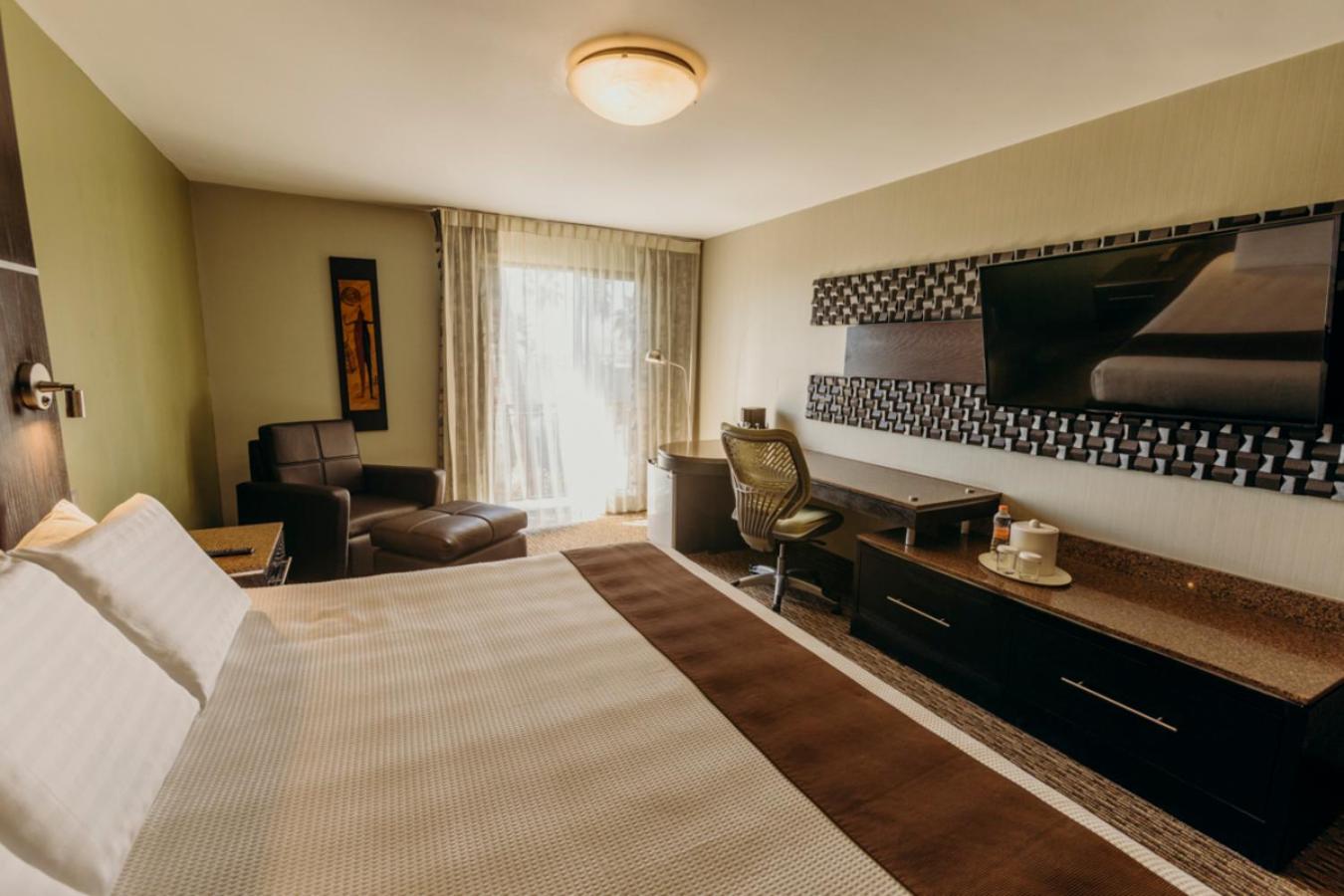 Standard King Room - Photo 1
