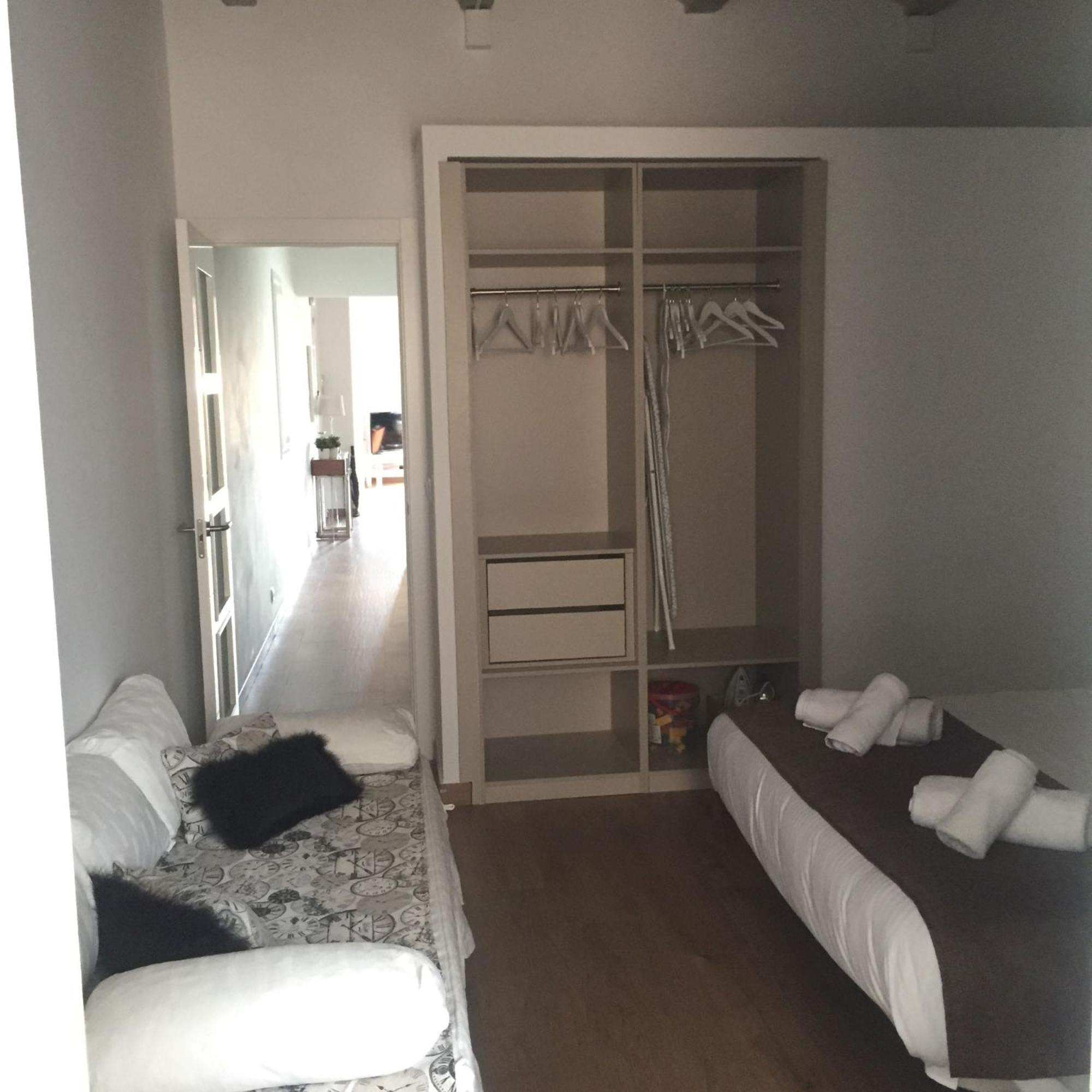 Deluxe Apartment photo 2