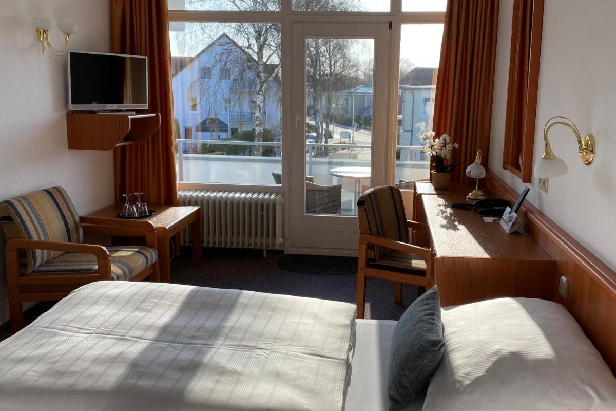 Double Room with Balcony photo 3