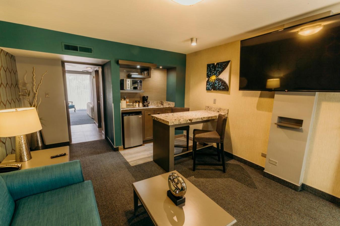 Double Room - Photo 6
