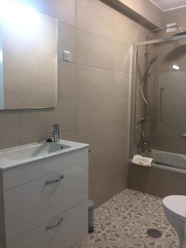 One-Bedroom Apartment (2 Adults) photo 3