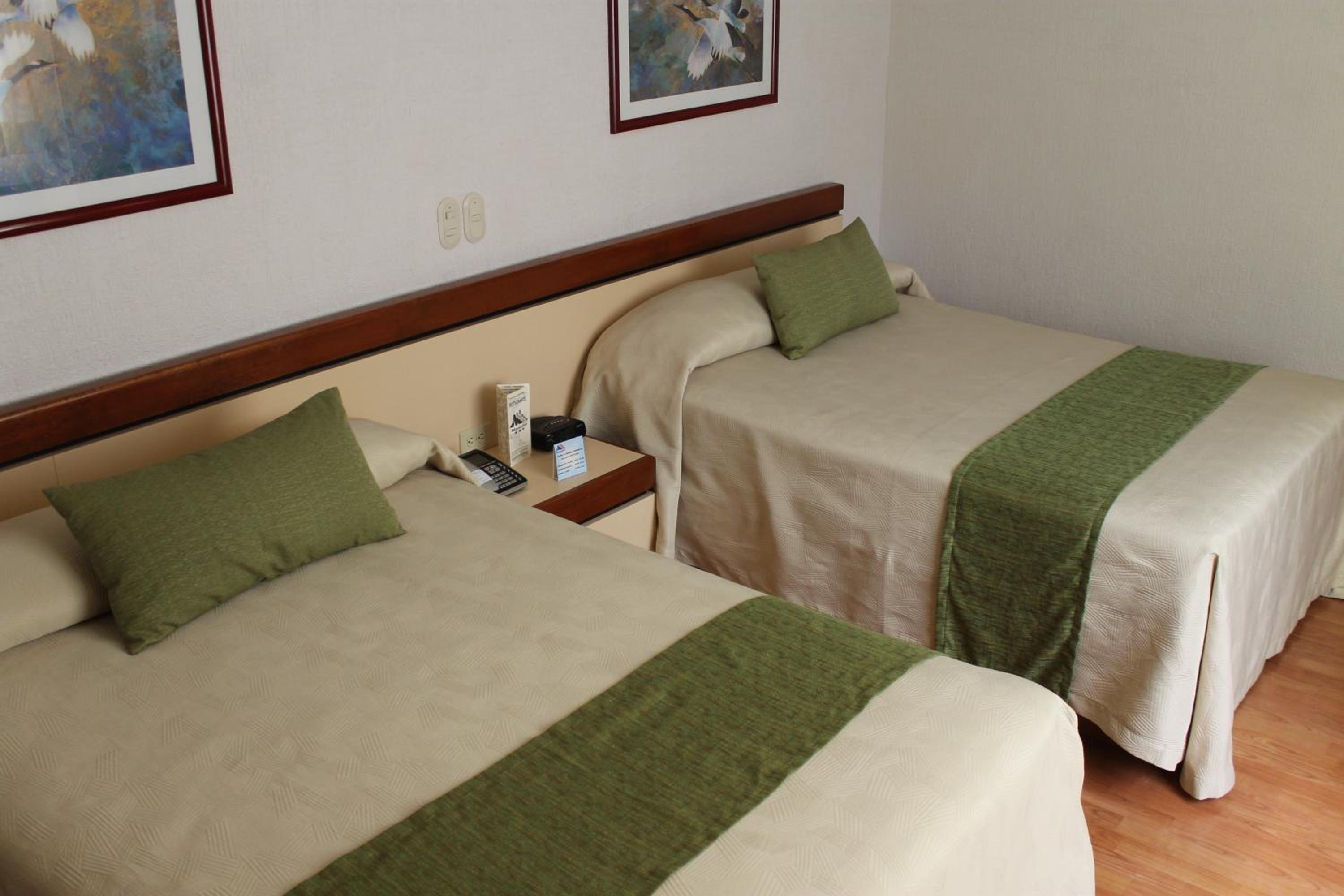 Double Room with Two Double Beds photo 1