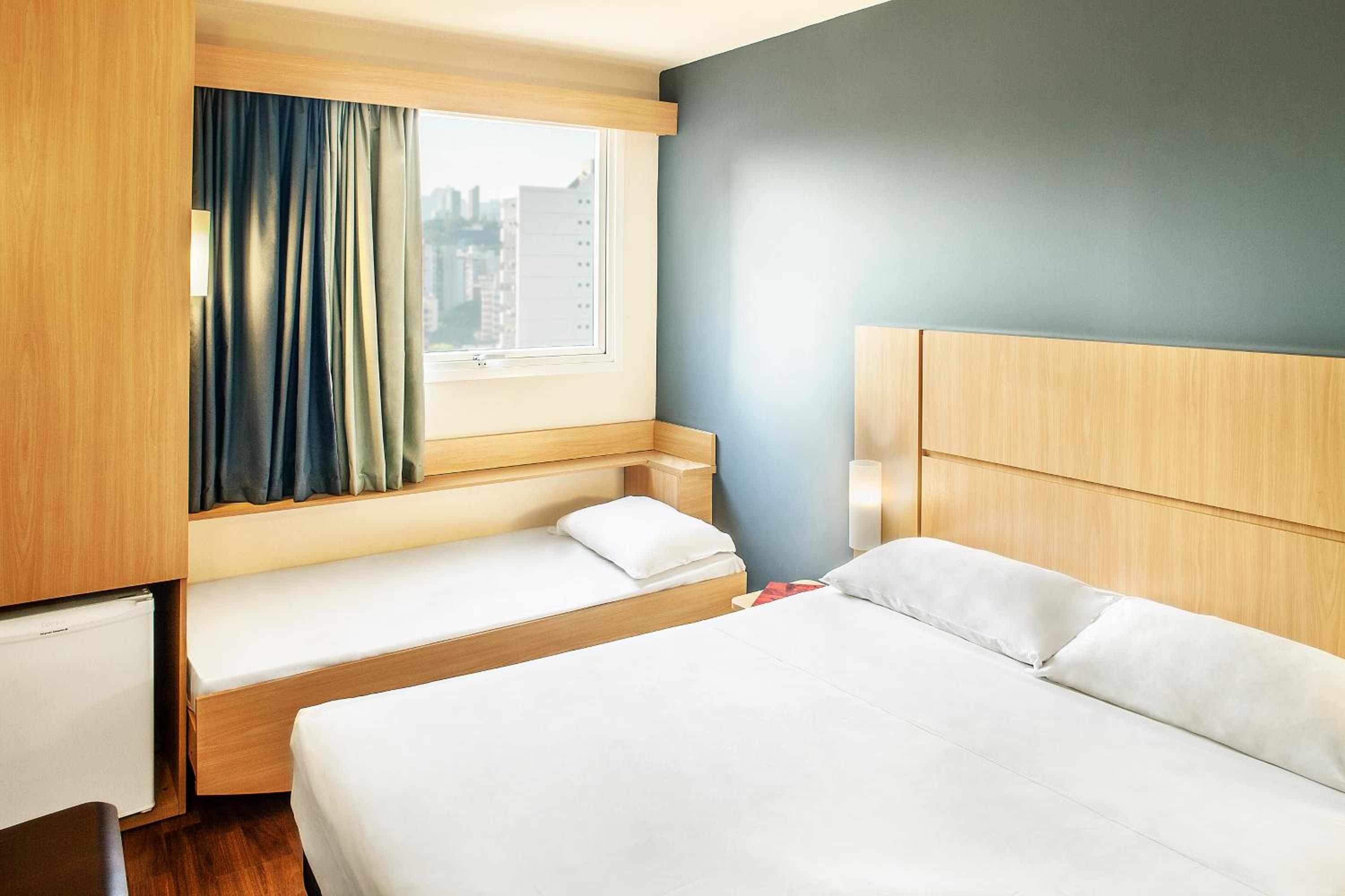 Standard Double Room with Child Bed photo 3