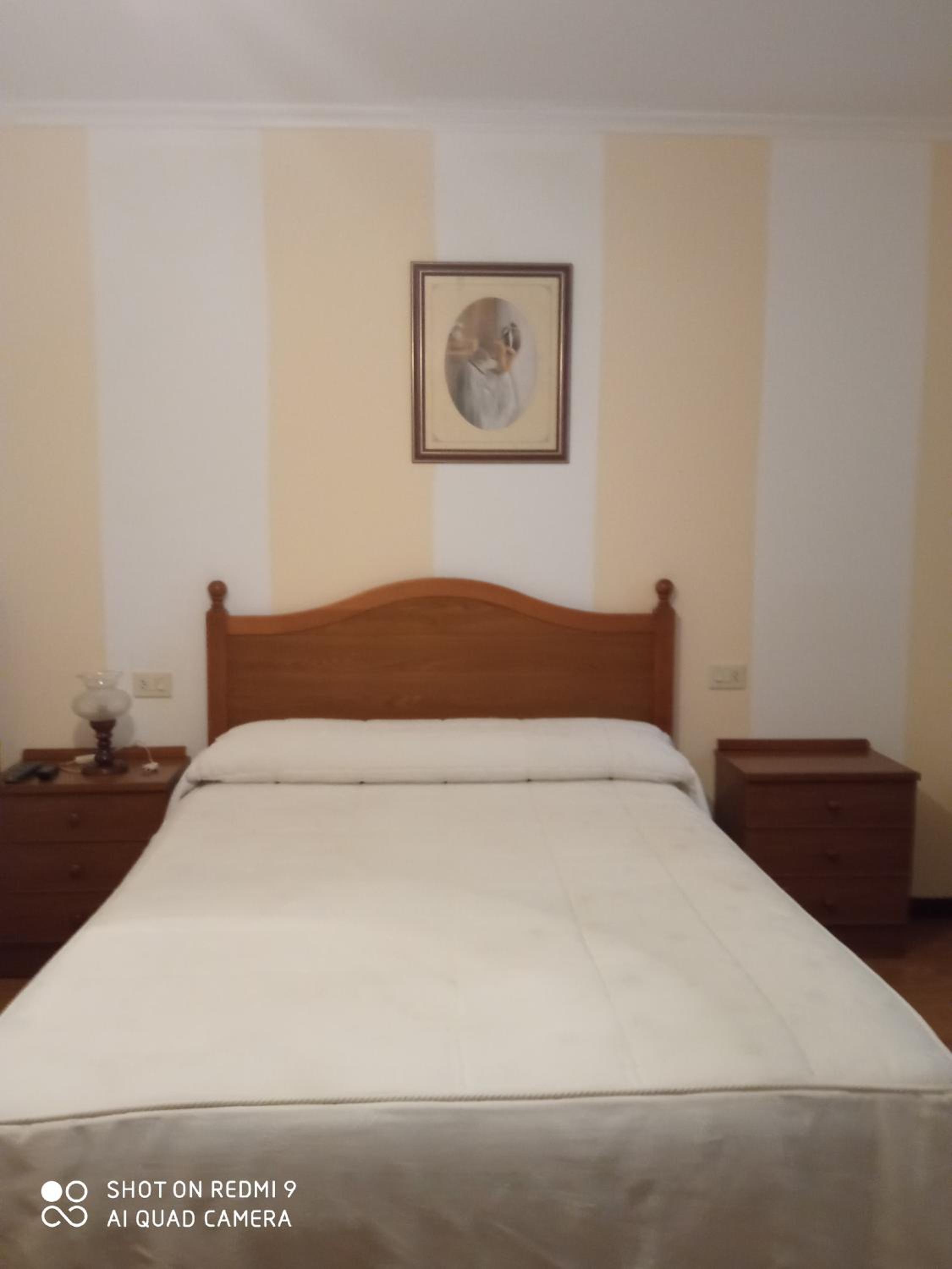 Double Room - Photo 2