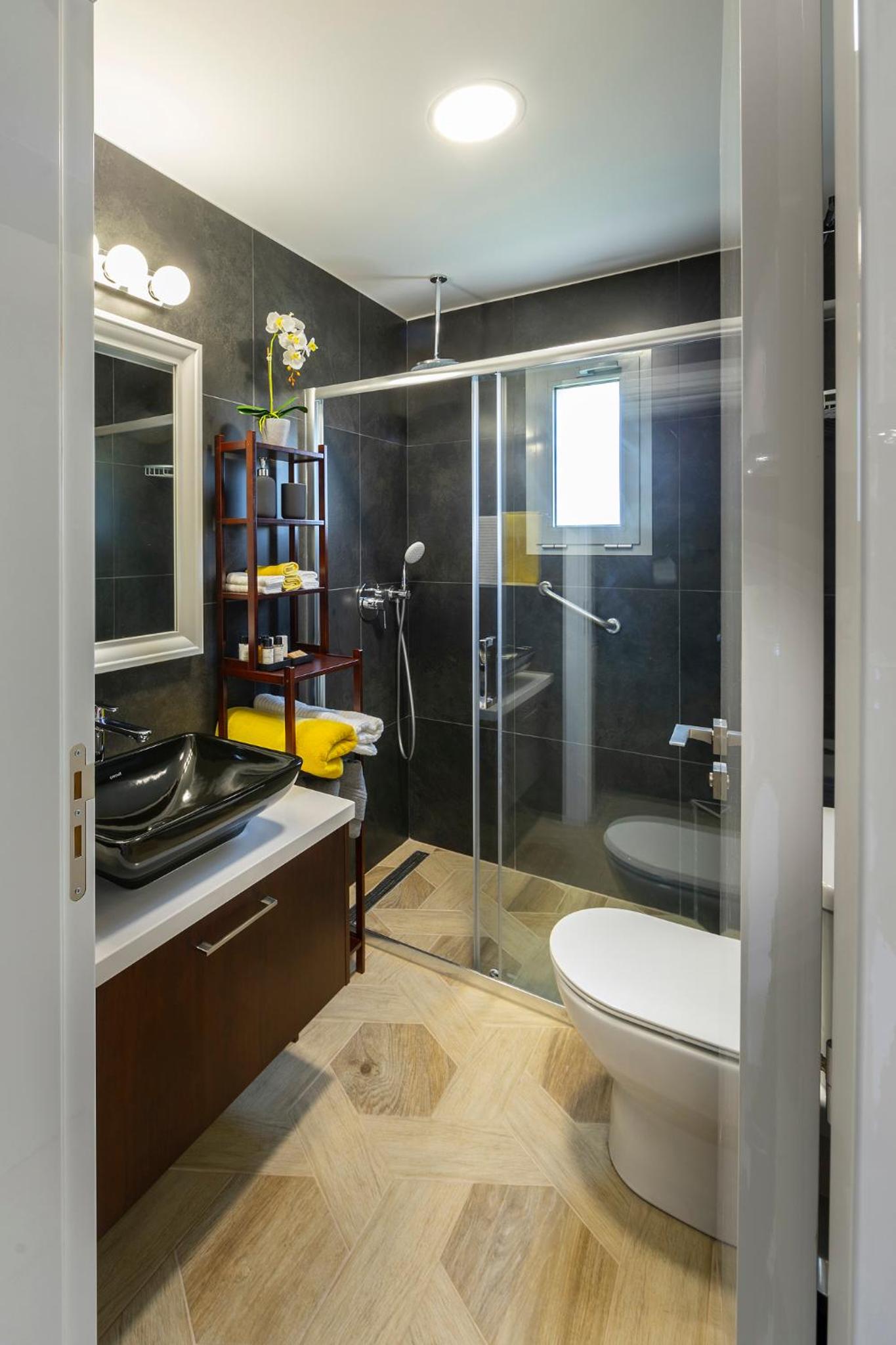 Urban Chic One Bedroom Apartment D222 - Photo 21